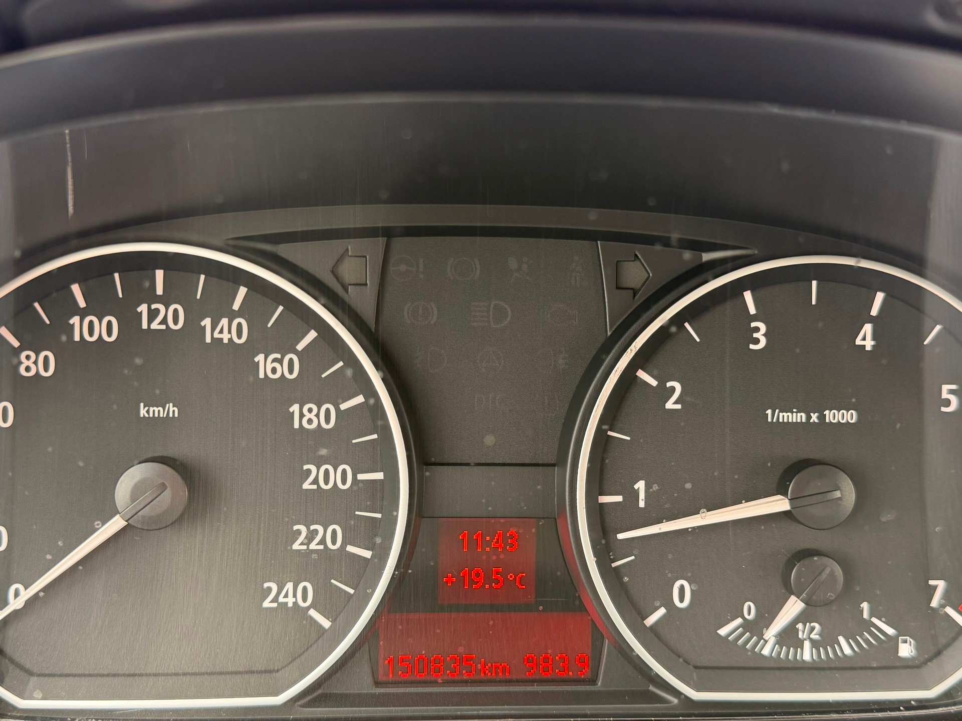 BMW 116i-image-11