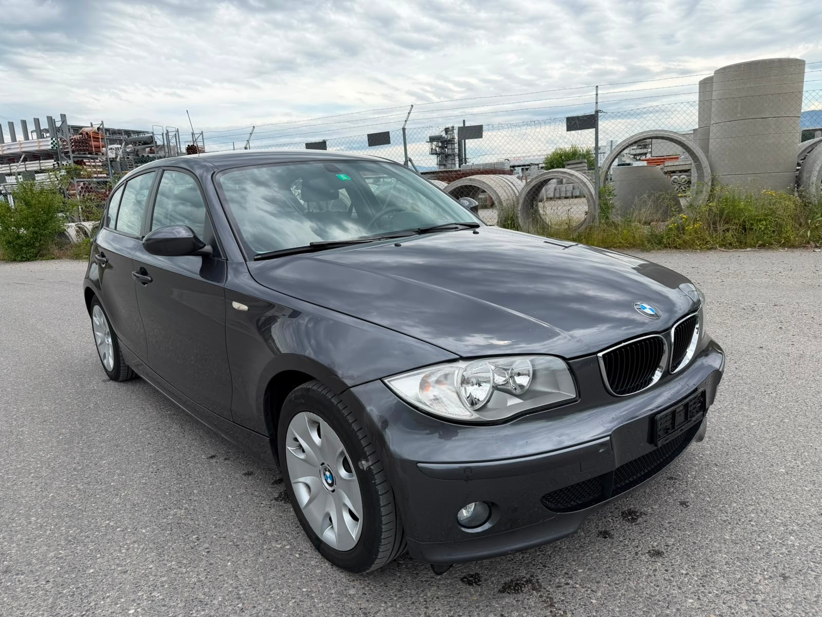 BMW 116i-image-2