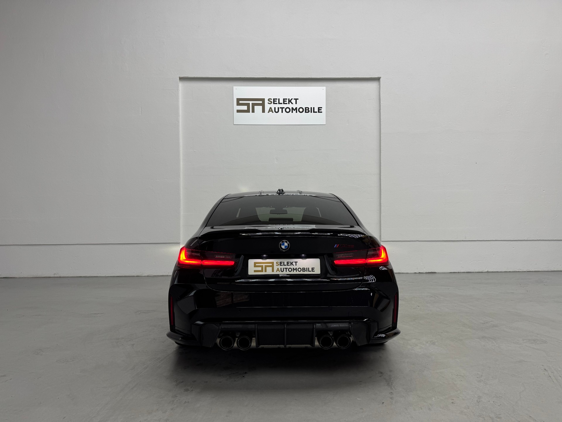 BMW M3 CS | Black Sapphire-image-4