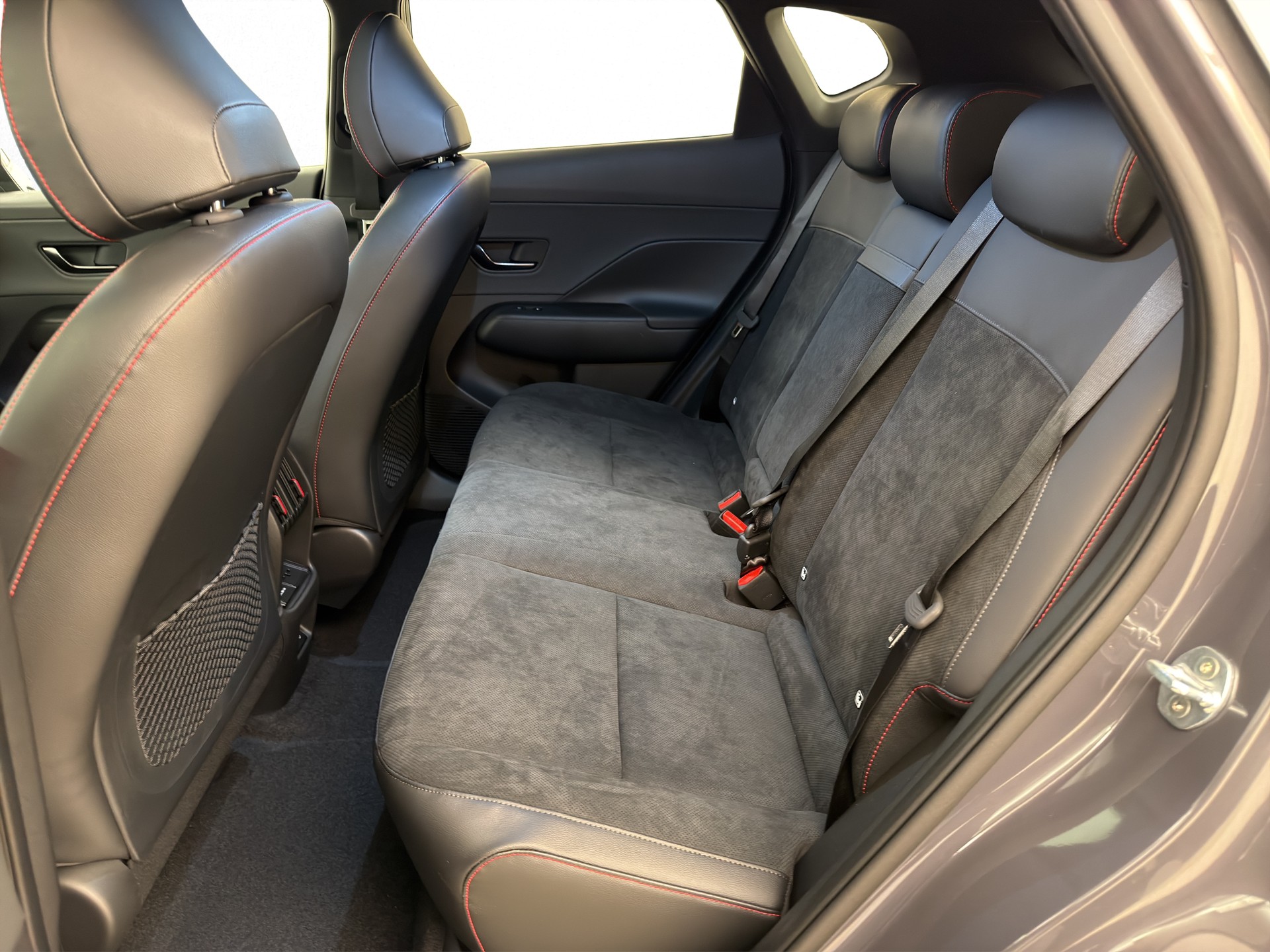 HYUNDAI Kona Electric N-Line-image-11