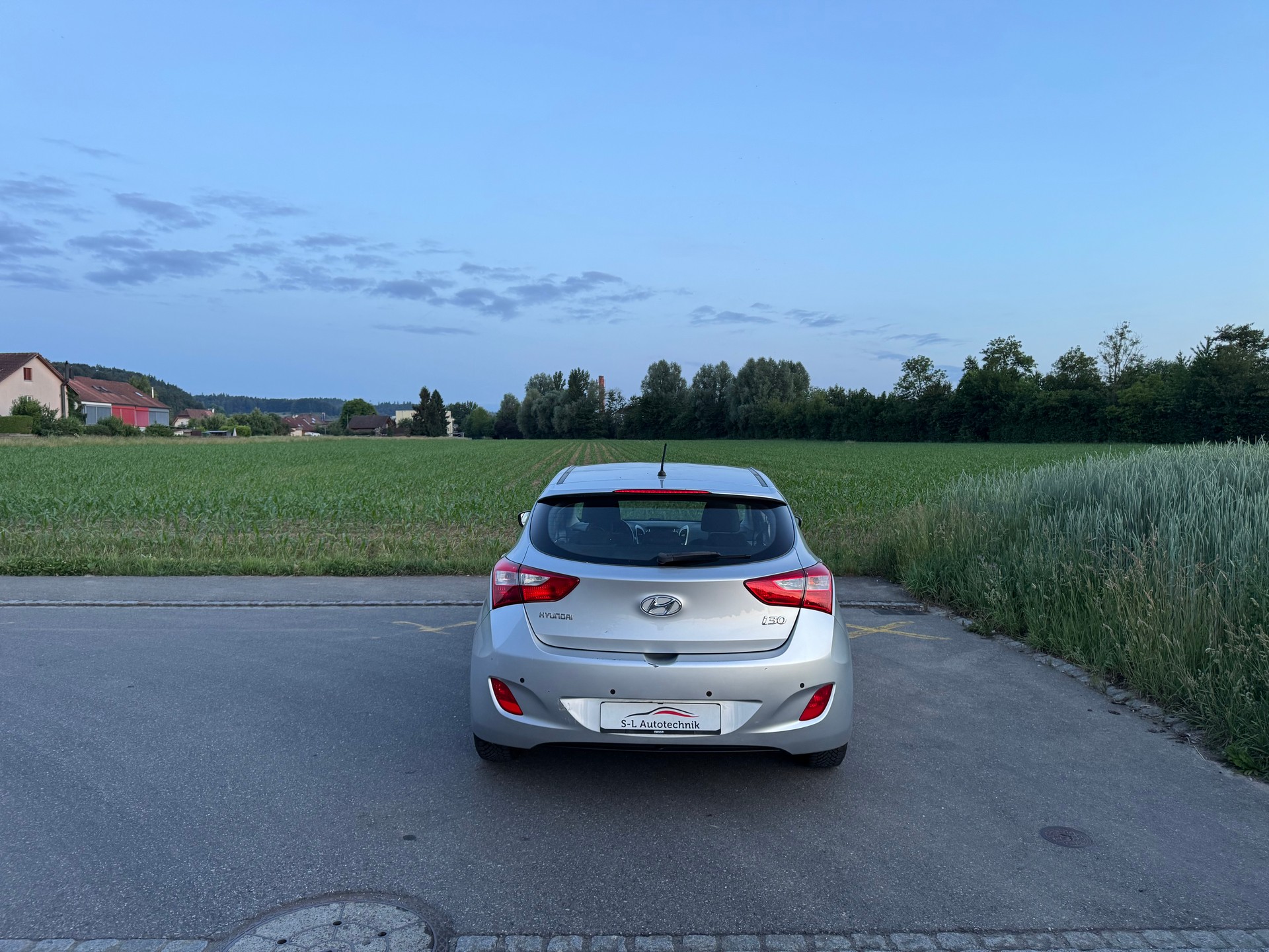 HYUNDAI i30 1.4 Comfort-image-4