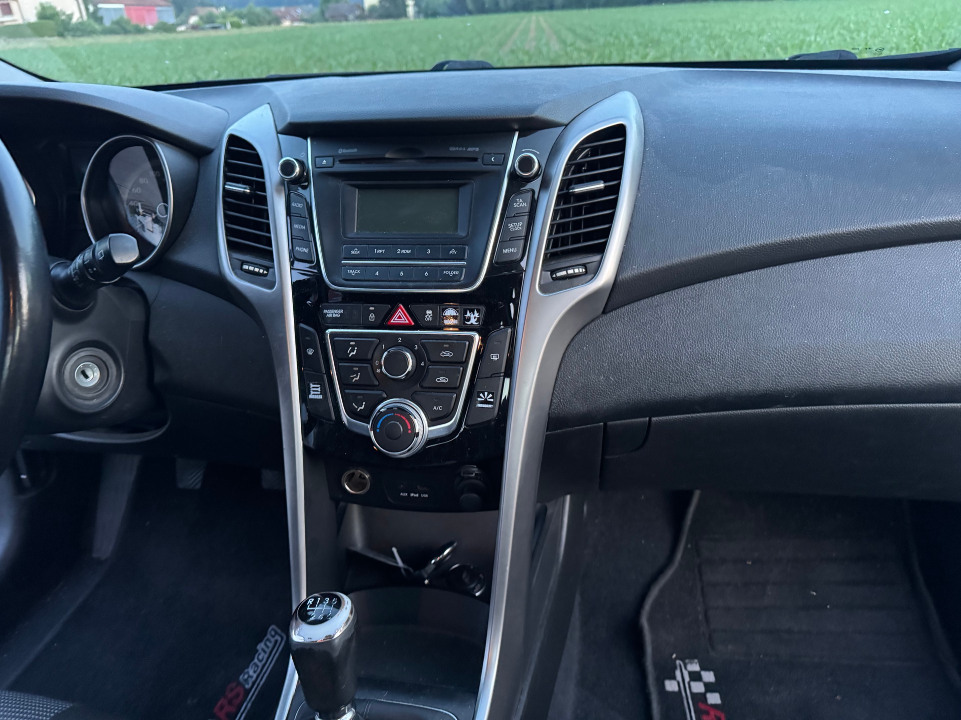 HYUNDAI i30 1.4 Comfort-image-13