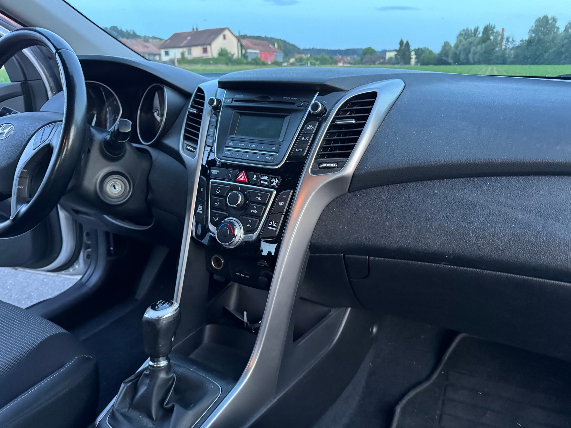 HYUNDAI i30 1.4 Comfort-image-10