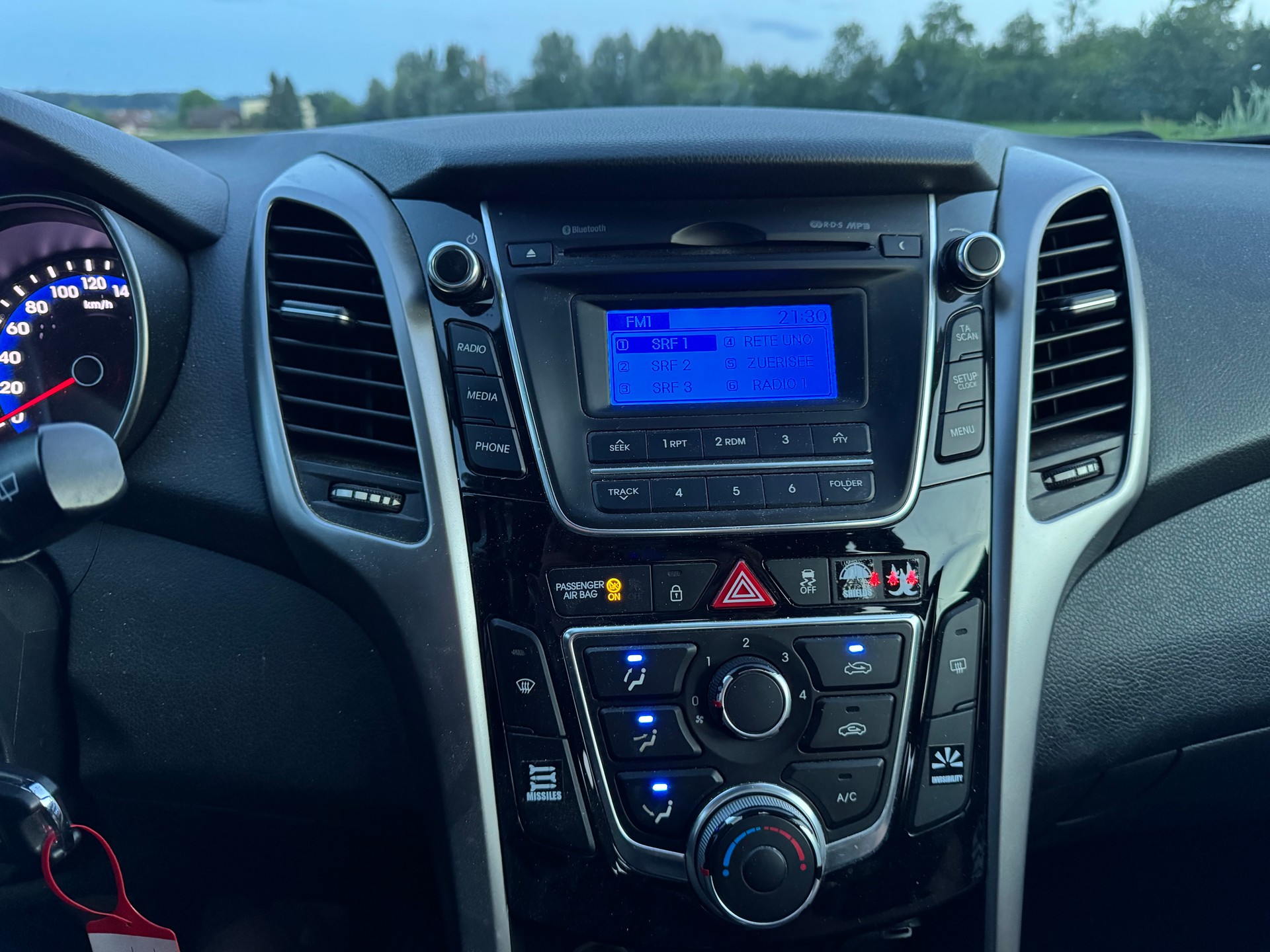 HYUNDAI i30 1.4 Comfort-image-15
