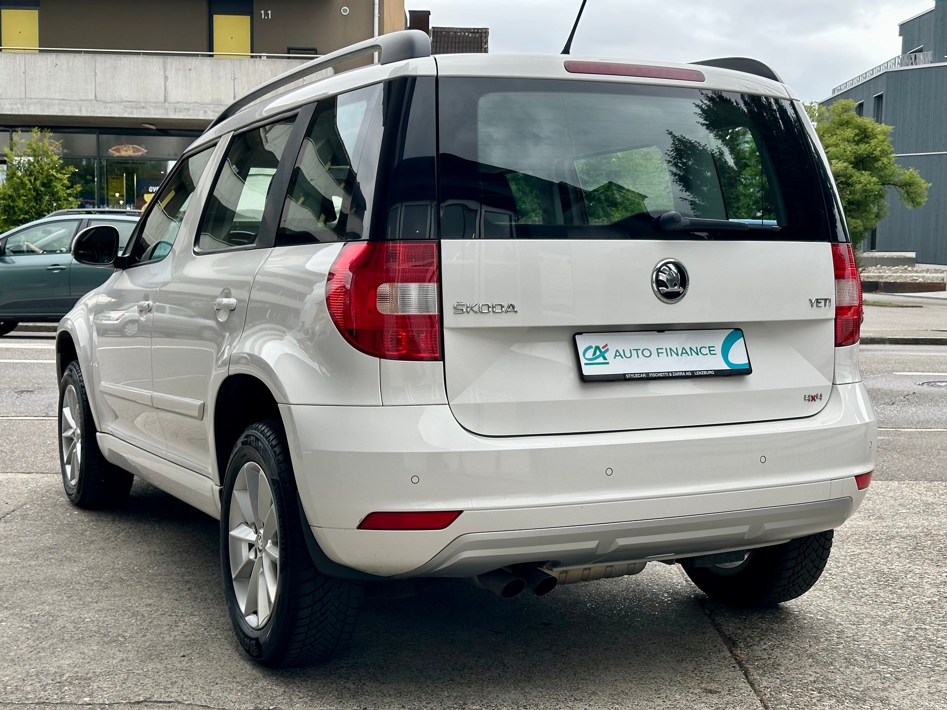 SKODA Yeti 2.0 TDI Active 4x4-image-5