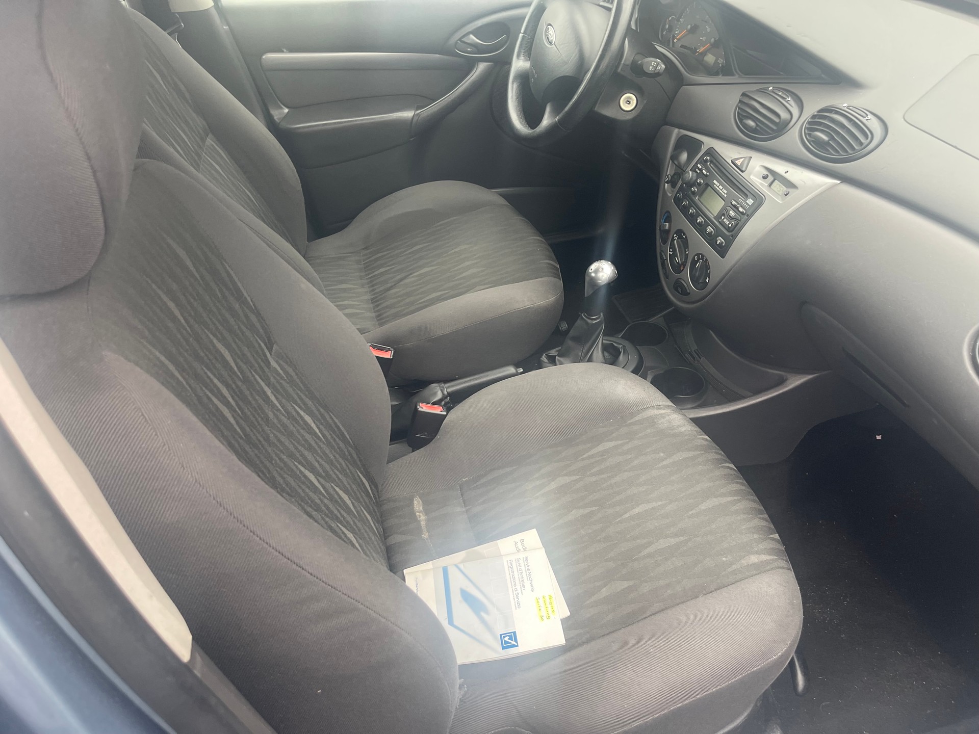 FORD Focus 1.6i 16V Carving-image-6