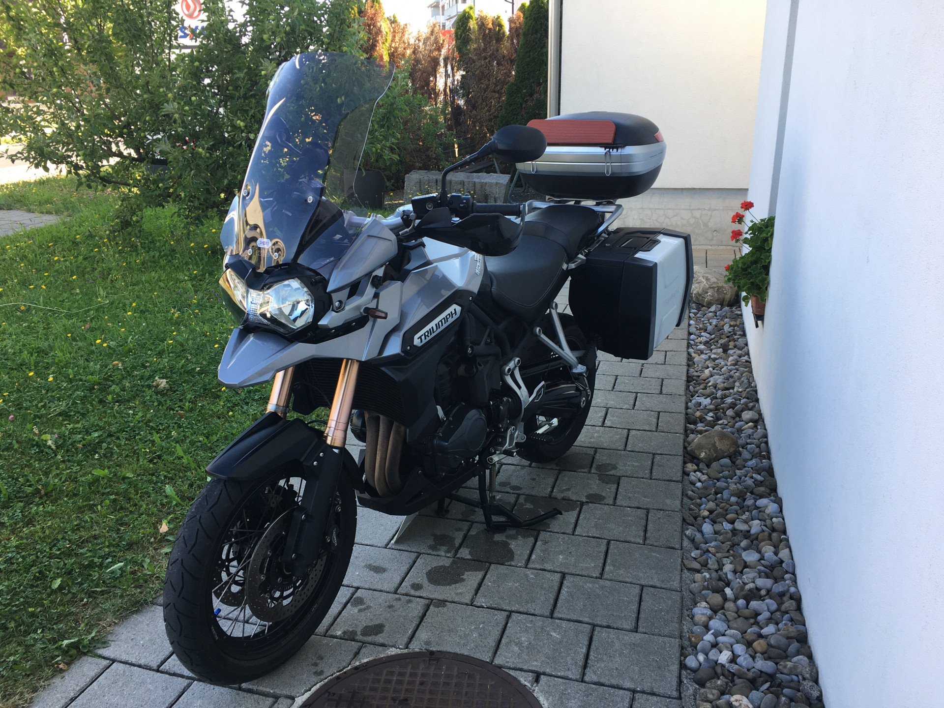 TRIUMPH Tiger 1200 Explorer-image-2