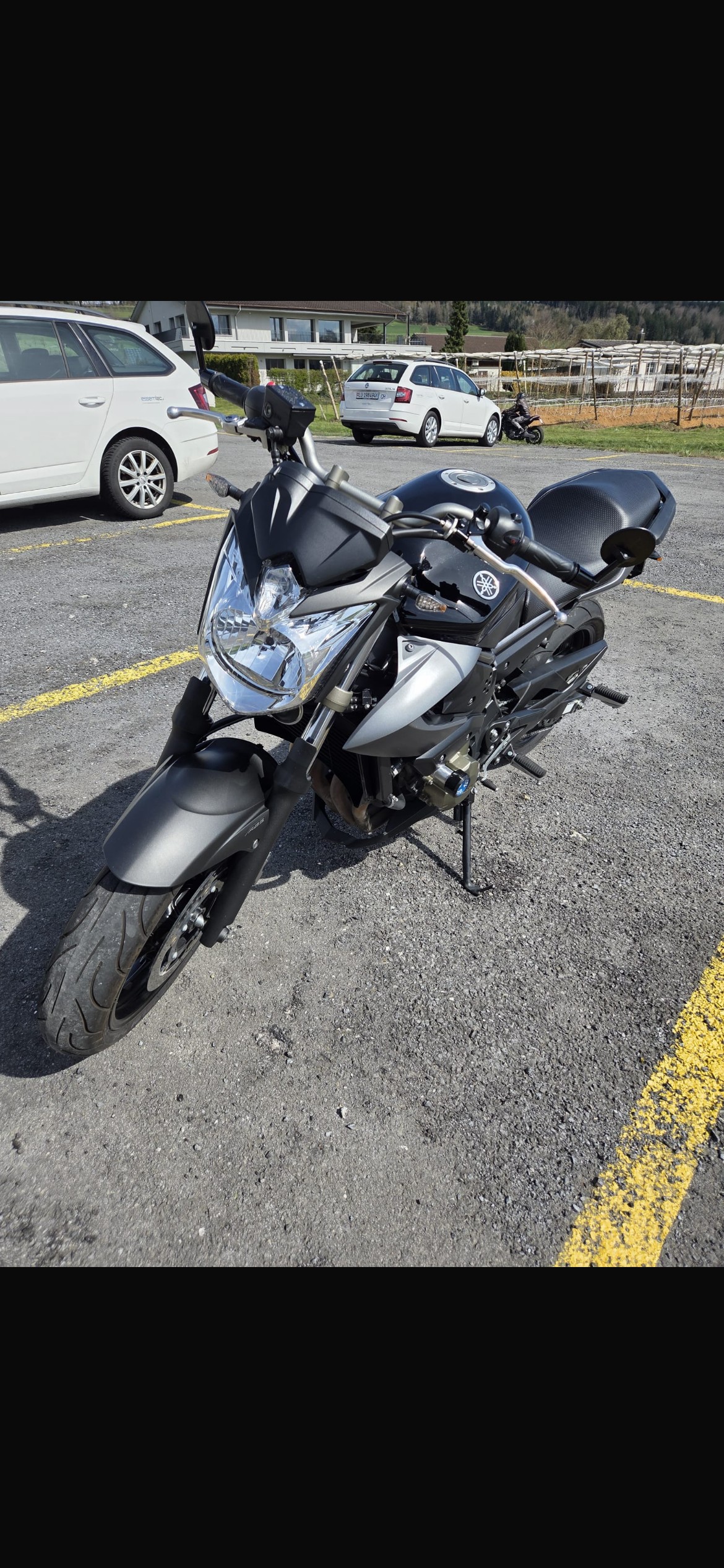 YAMAHA XJ 6 N ABS-image-0