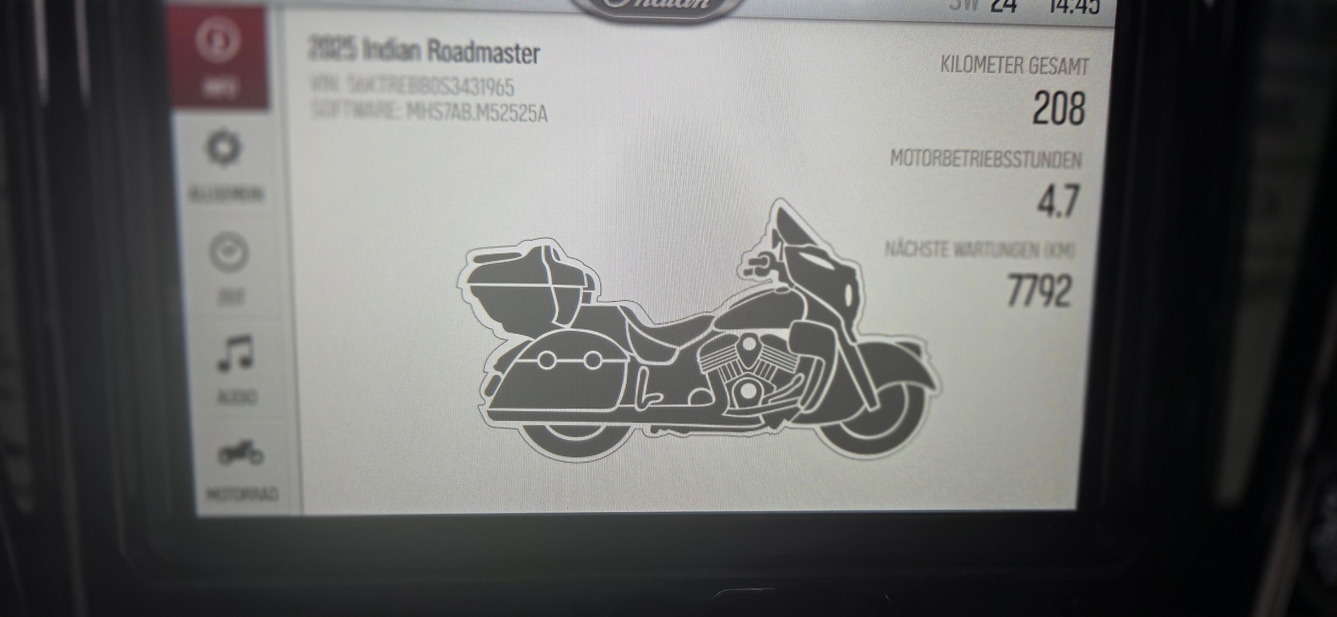 INDIAN Roadmaster Power Plus Limited-image-4