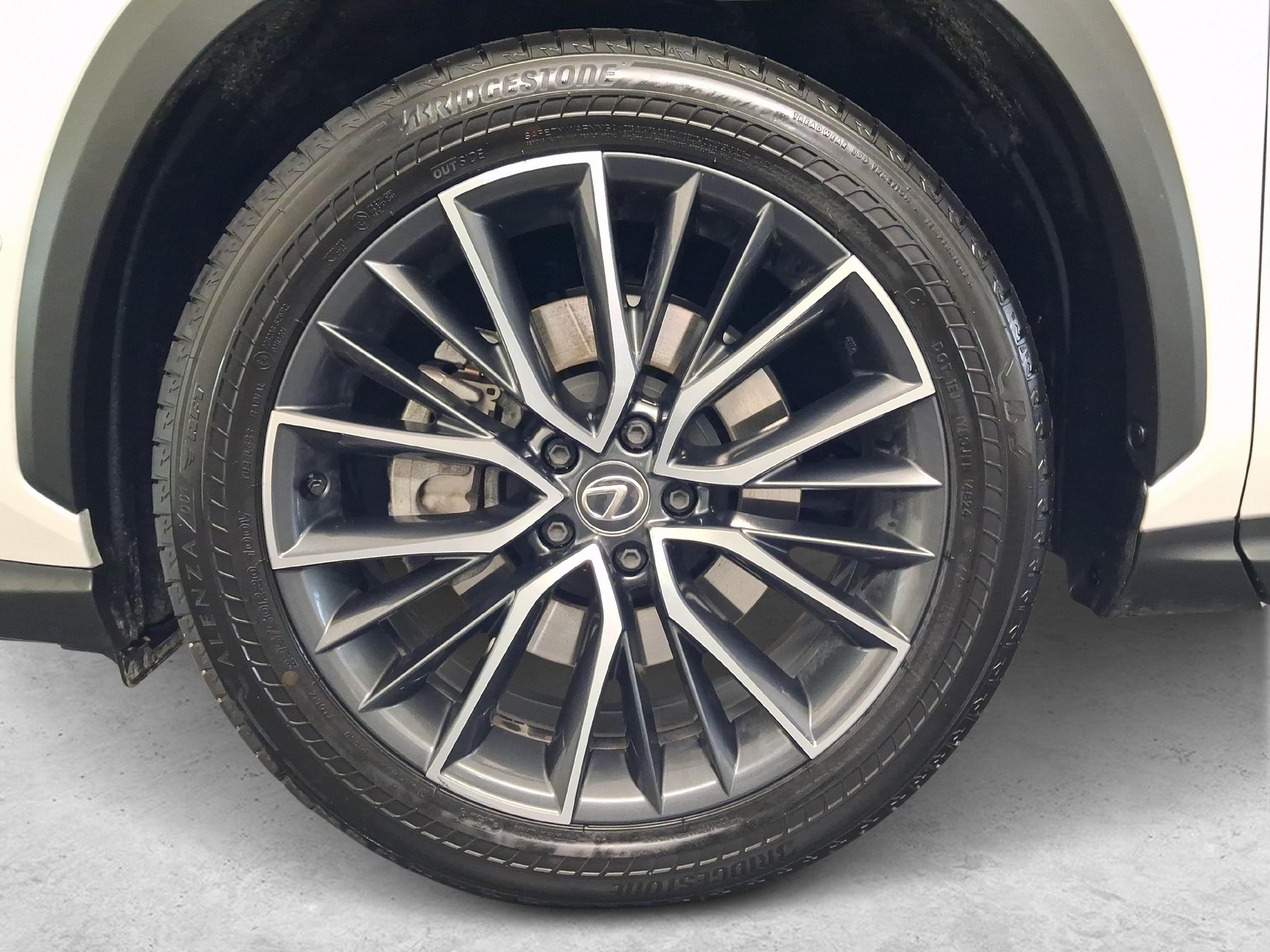 LEXUS NX 450h+ Excellence-image-12