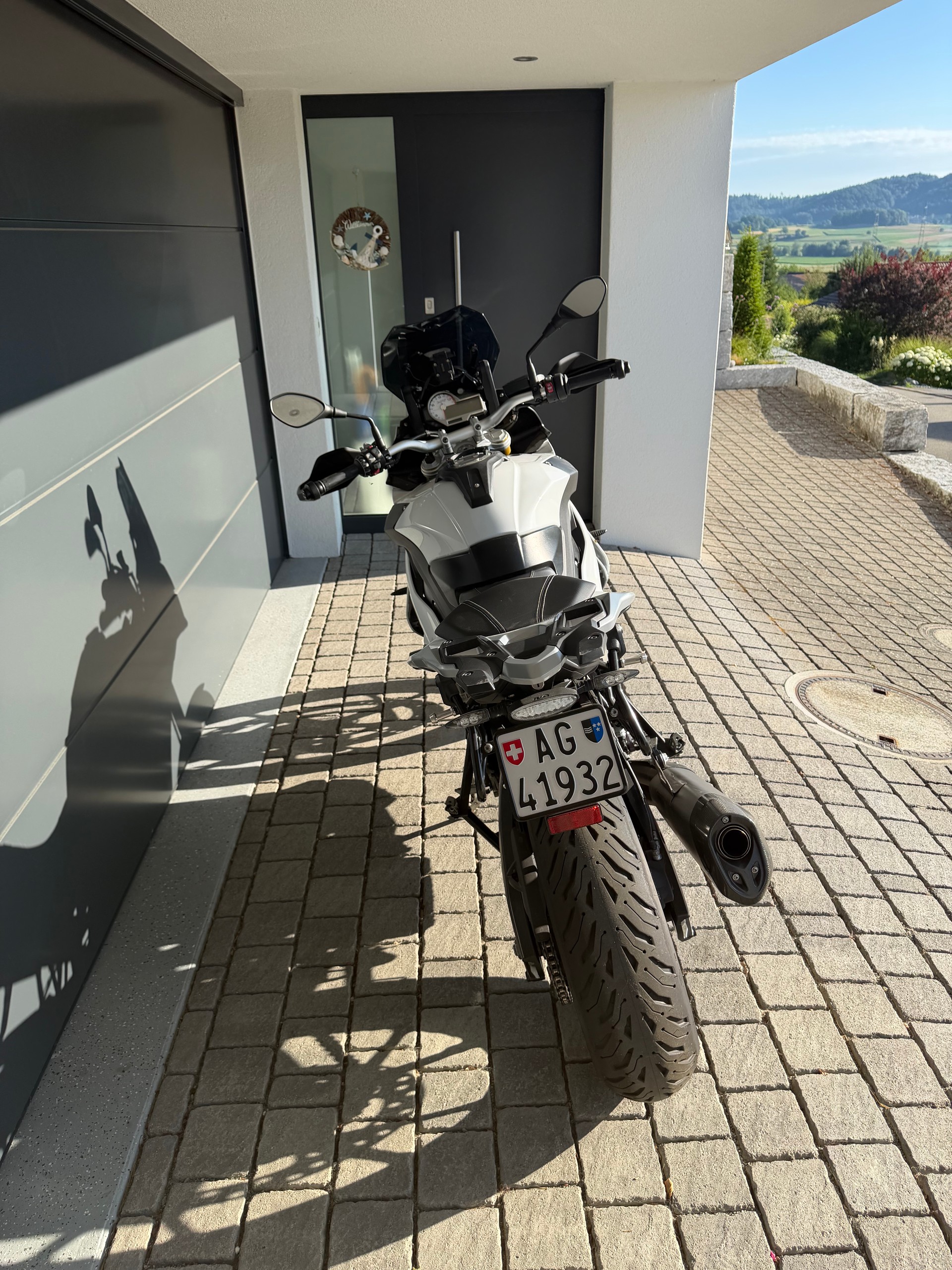 BMW S 1000 XR ABS-image-11