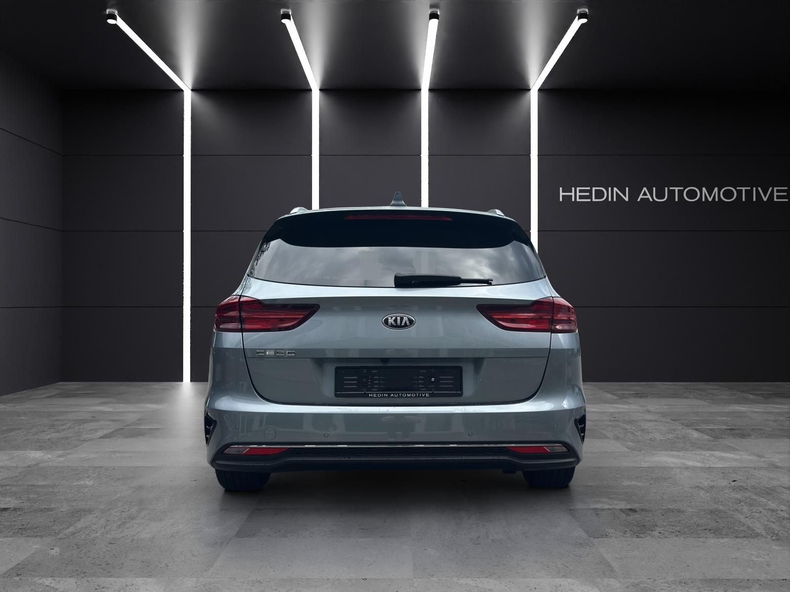 KIA Ceed 1.5 T-GDi Power-showroom-element-3