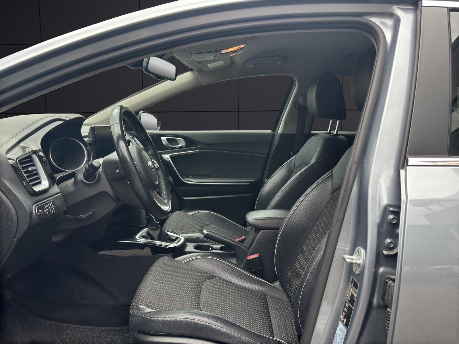 KIA Ceed 1.5 T-GDi Power-image-10