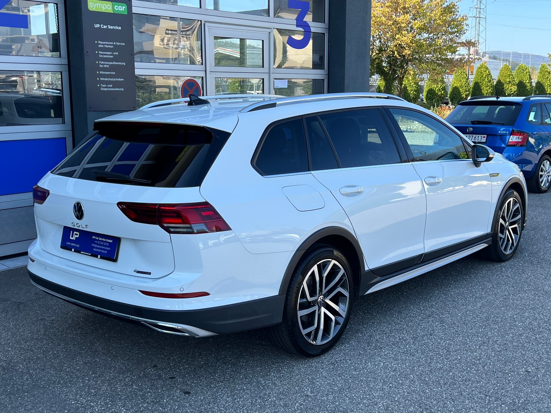 VW Golf VIII Variant 2.0 TDI Alltrack DSG 4motion-image-4