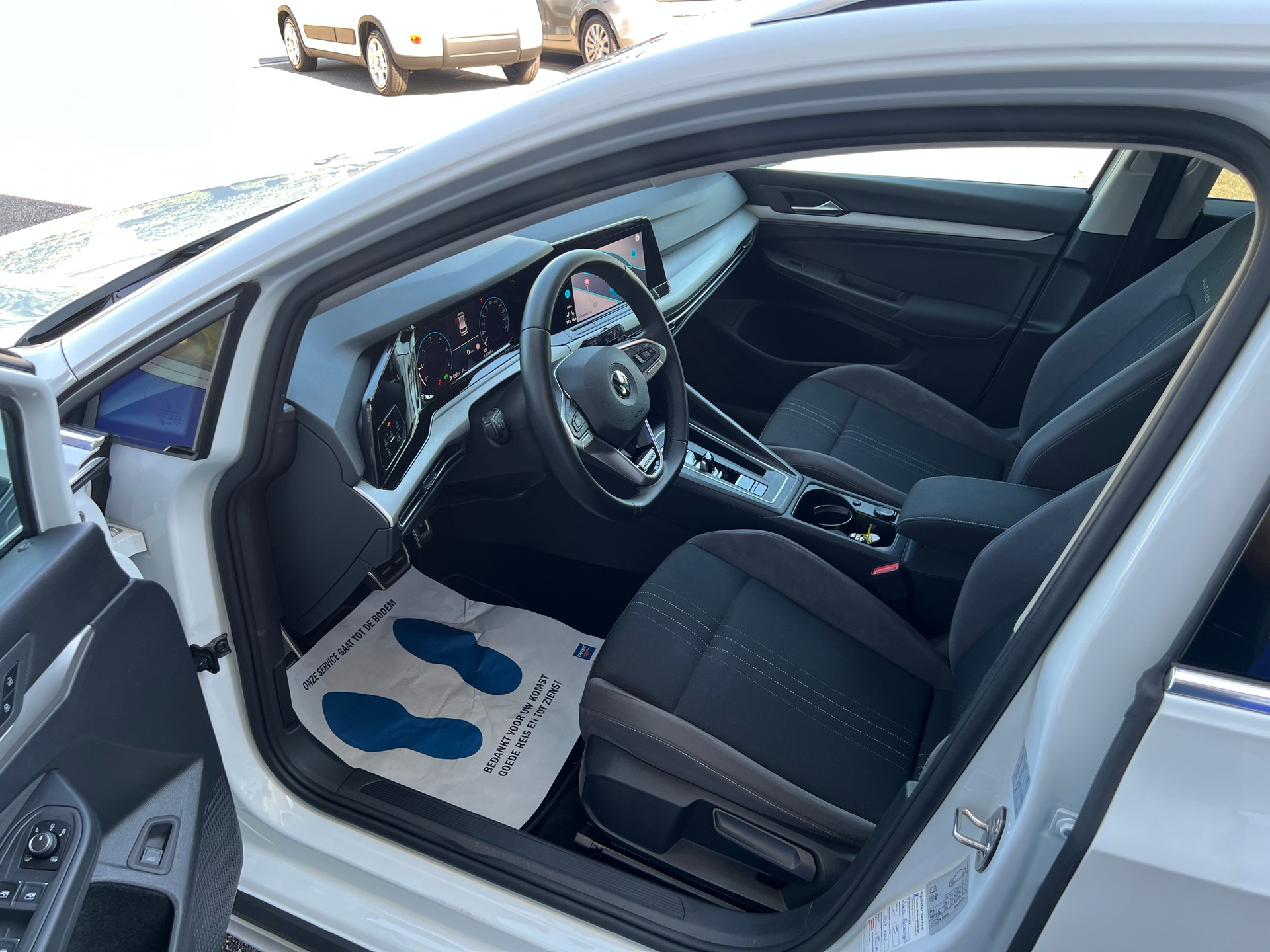 VW Golf VIII Variant 2.0 TDI Alltrack DSG 4motion-image-8