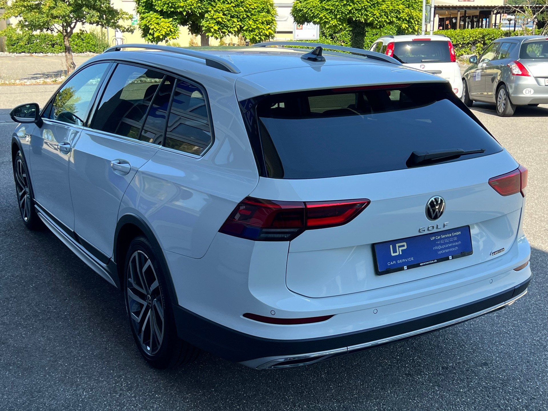 VW Golf VIII Variant 2.0 TDI Alltrack DSG 4motion-image-6