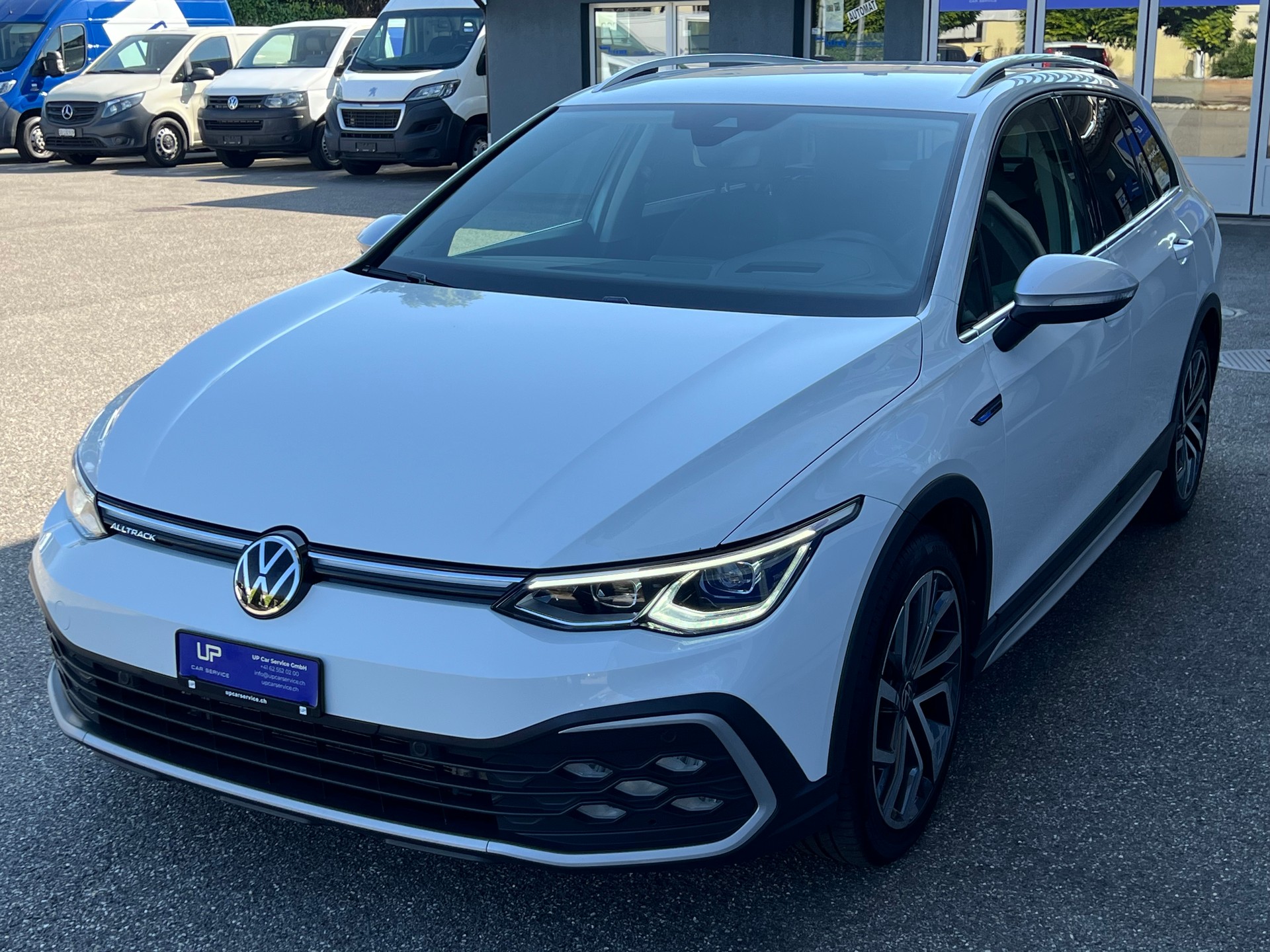 VW Golf VIII Variant 2.0 TDI Alltrack DSG 4motion-showroom-element-1