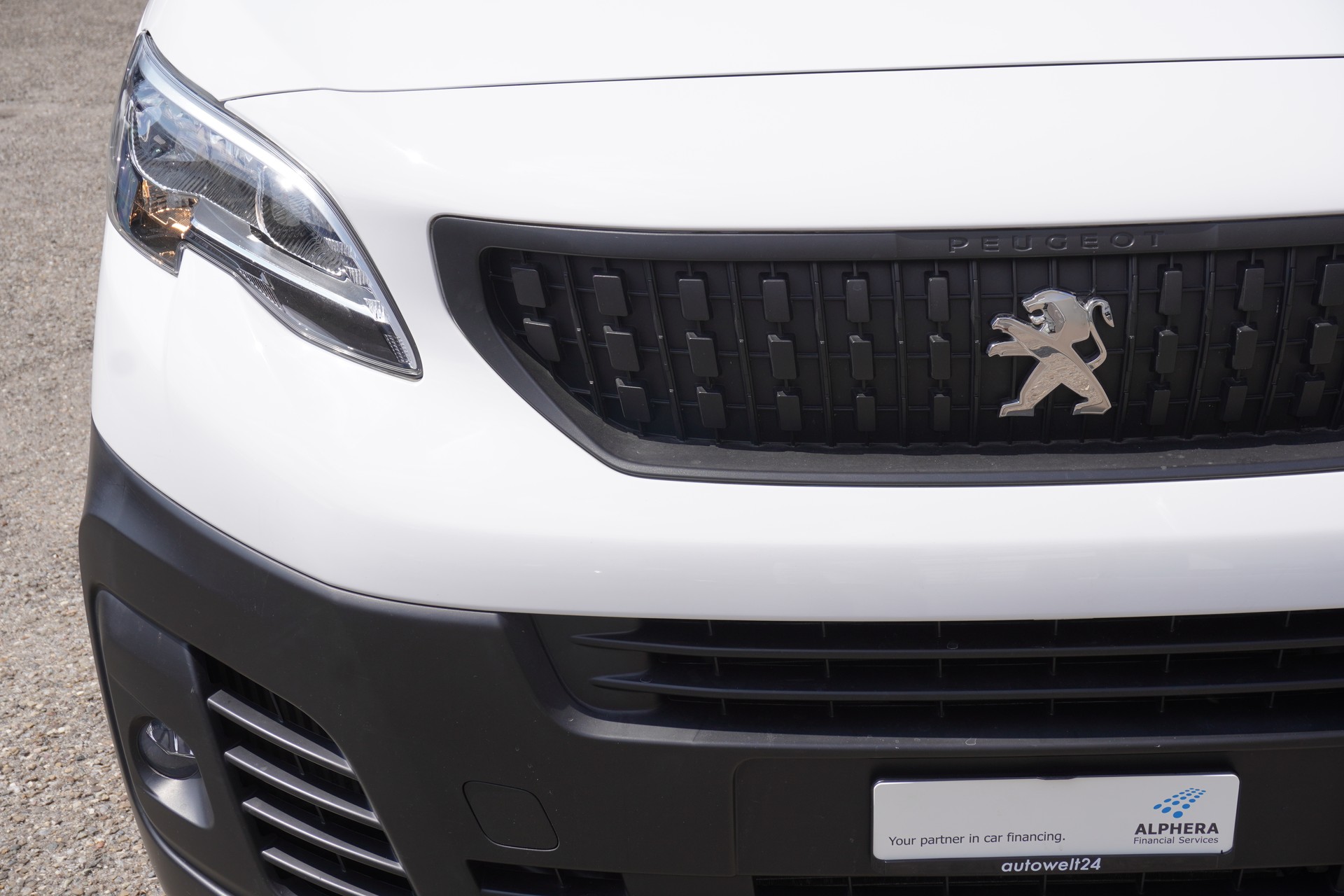 PEUGEOT Expert 2.0 BlueHDi 145 S&S Standard EAT8 3-PLÄTZER!!!-image-27