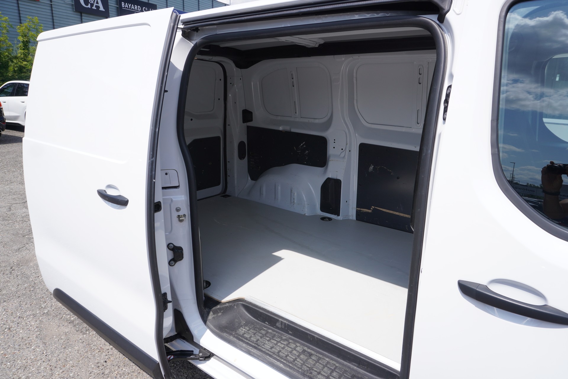 PEUGEOT Expert 2.0 BlueHDi 145 S&S Standard EAT8 3-PLÄTZER!!!-image-10