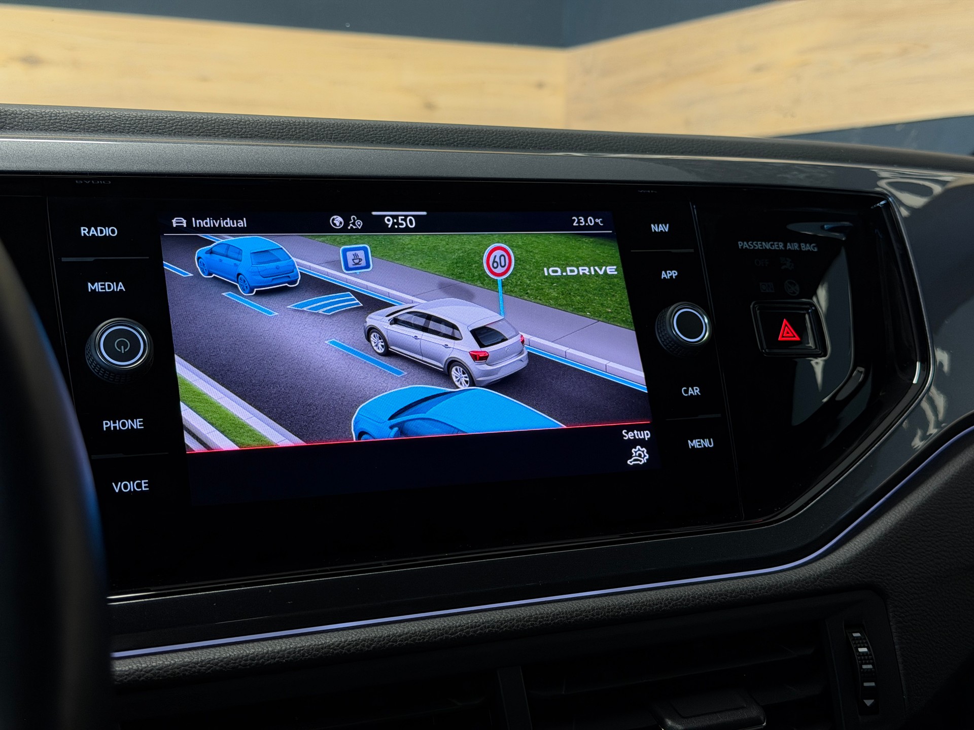 VW Polo 2.0 TSI GTI DSG-image-10