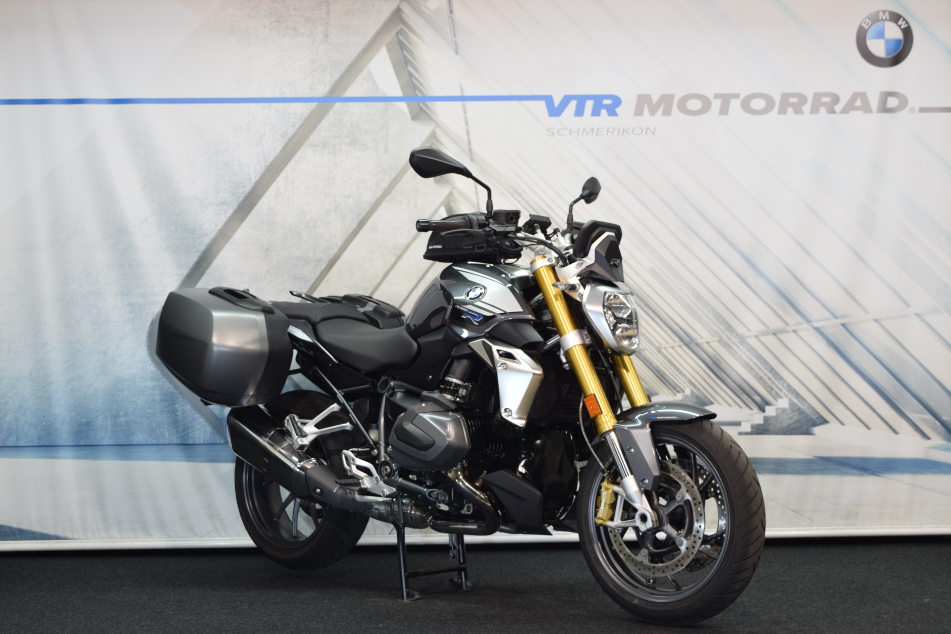 BMW R 1250 R Exclusive inkl. Seitenkoffer & Tankrucksack
