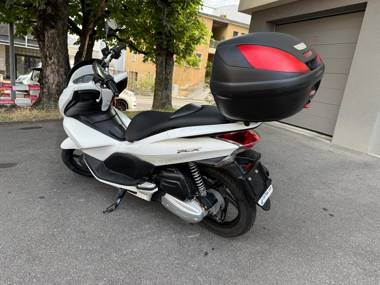 HONDA PCX 125 i-image-4