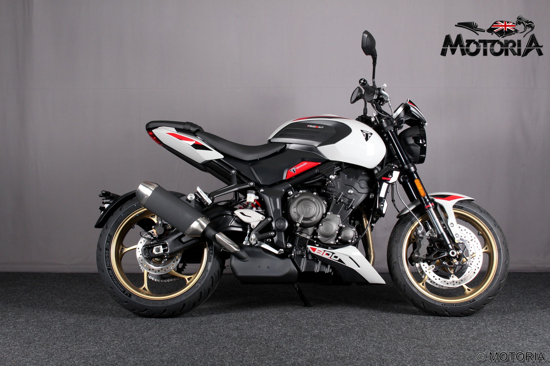 TRIUMPH Trident 800-image-1