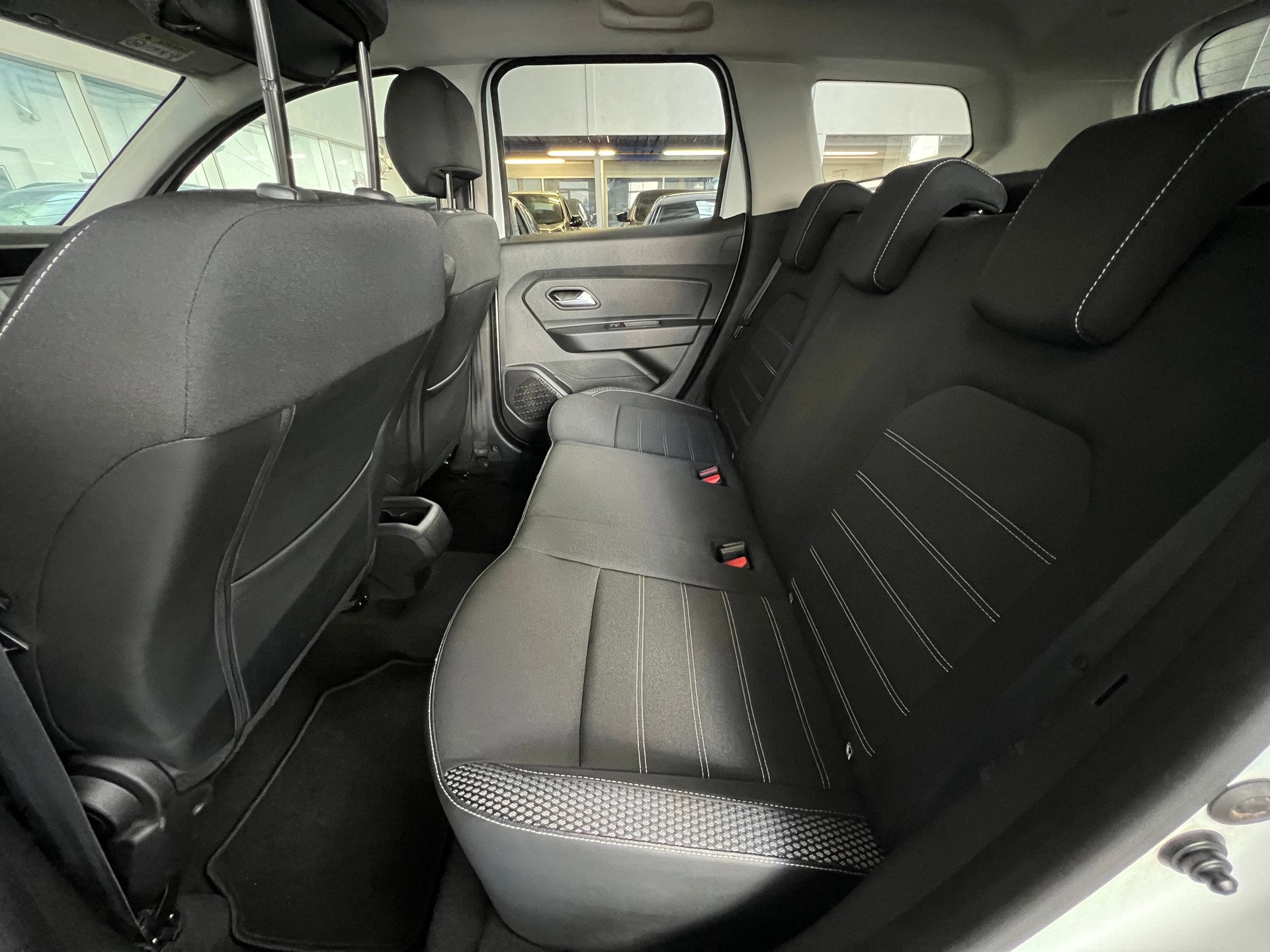 DACIA Duster TCe 125 Prestige 4x4-image-12