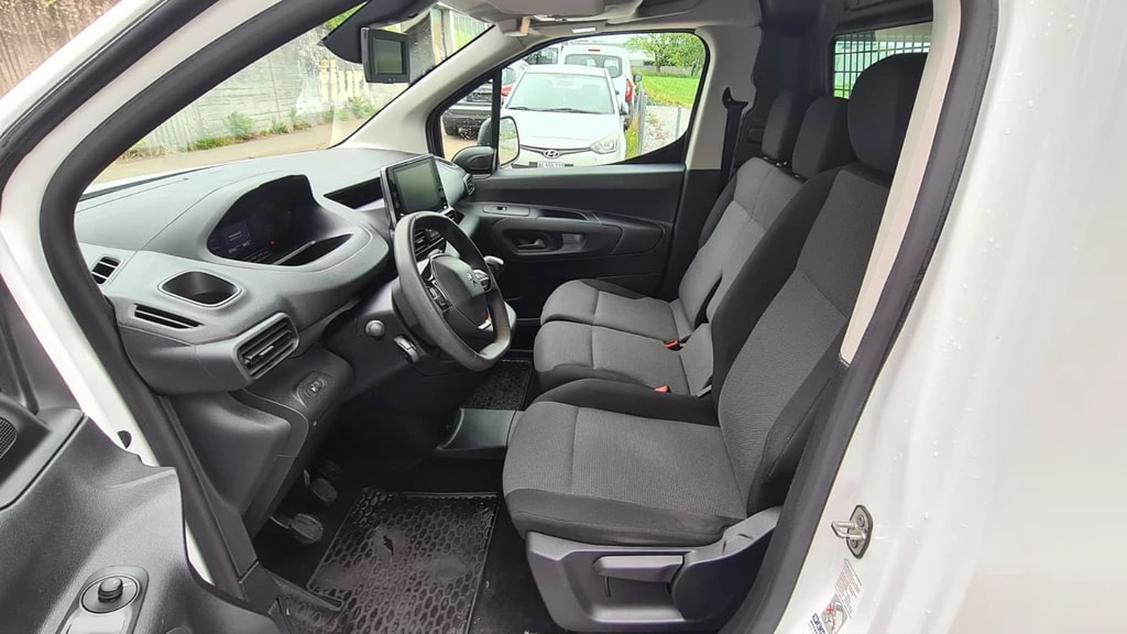 PEUGEOT Partner 1.5 Blue HDi s/s Asphalt Long 1000kg ** 130 PS ** 3-Plätzer ** RF-Kamera ** LTZ MFK 04.09.2024-image-12