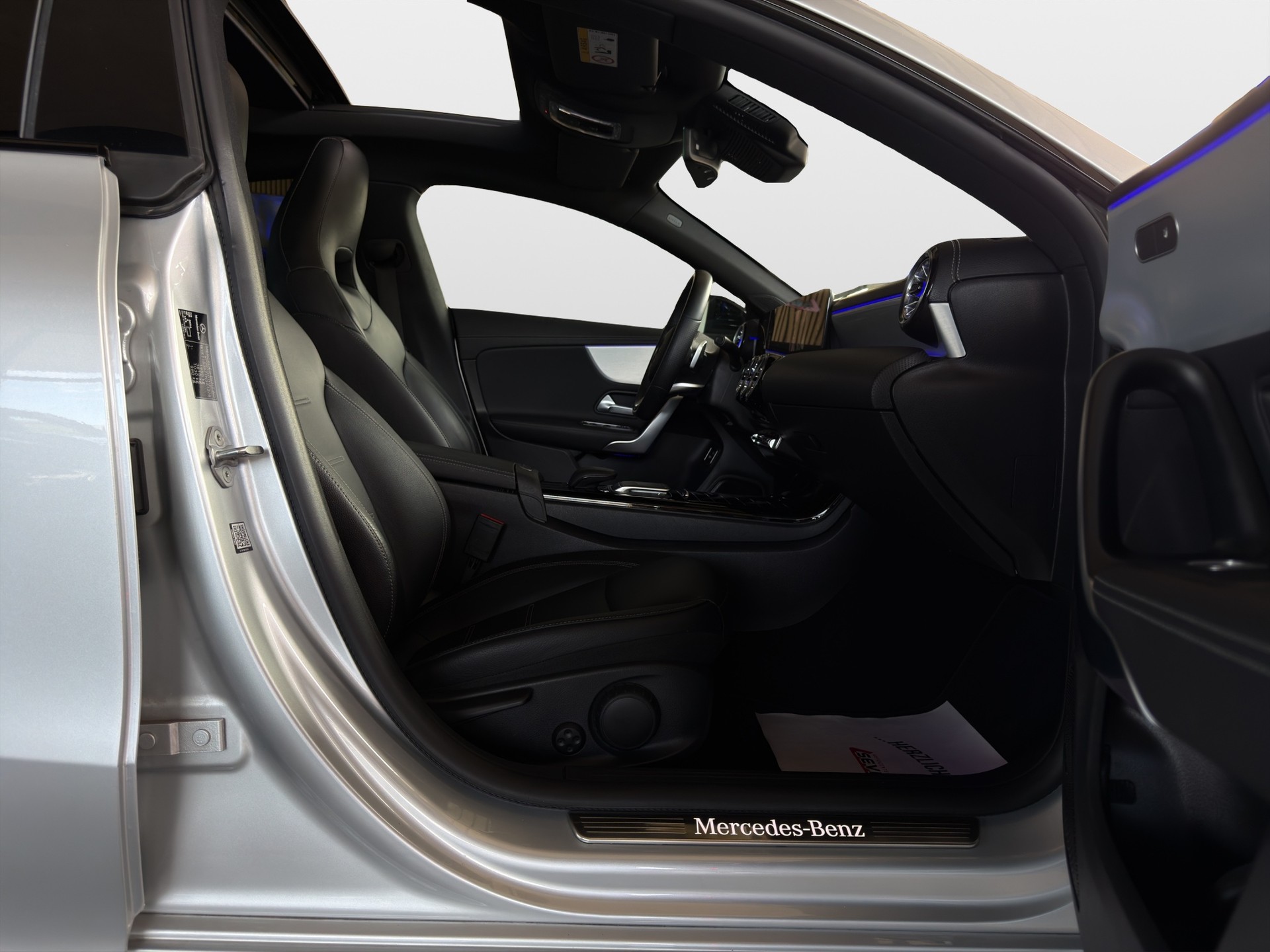 MERCEDES-BENZ CLA 200 AMG Line 7G-DCT*Frisch ab MFK,1 Jahr oder 20'000km Garantie auf Motor und Getriebe*-image-9