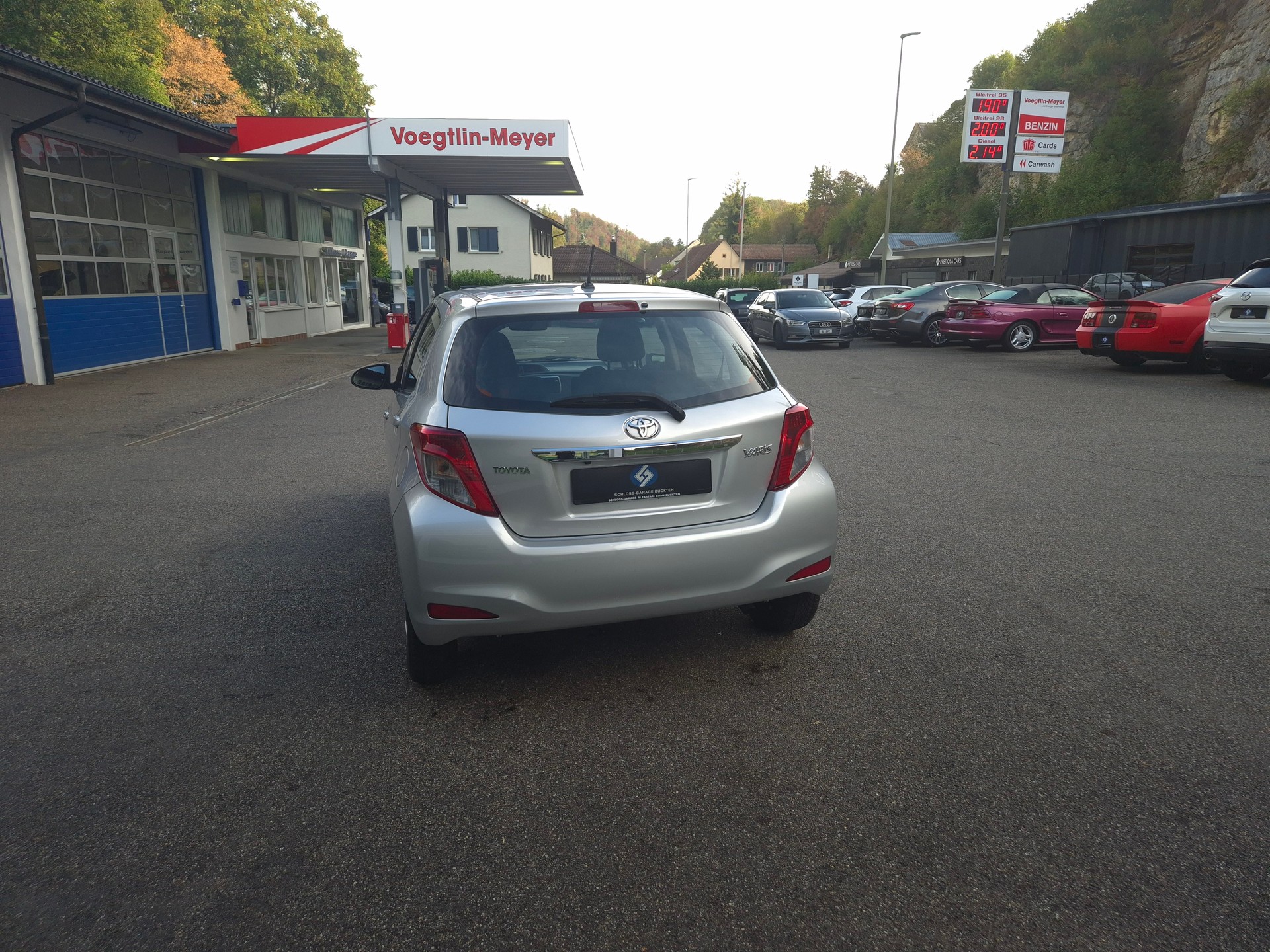 TOYOTA Yaris 1.33 Luna-image-9