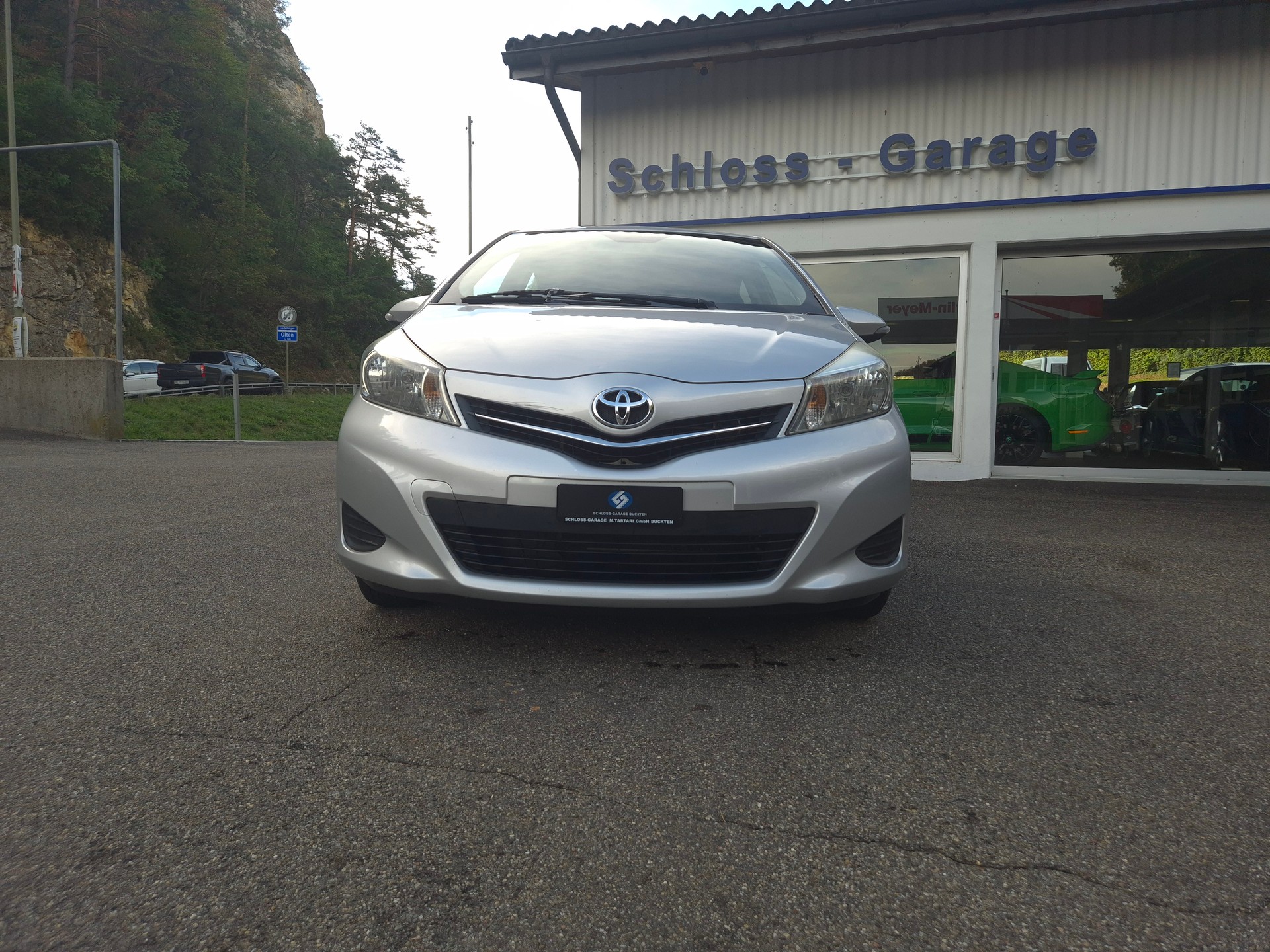 TOYOTA Yaris 1.33 Luna-showroom-element-3