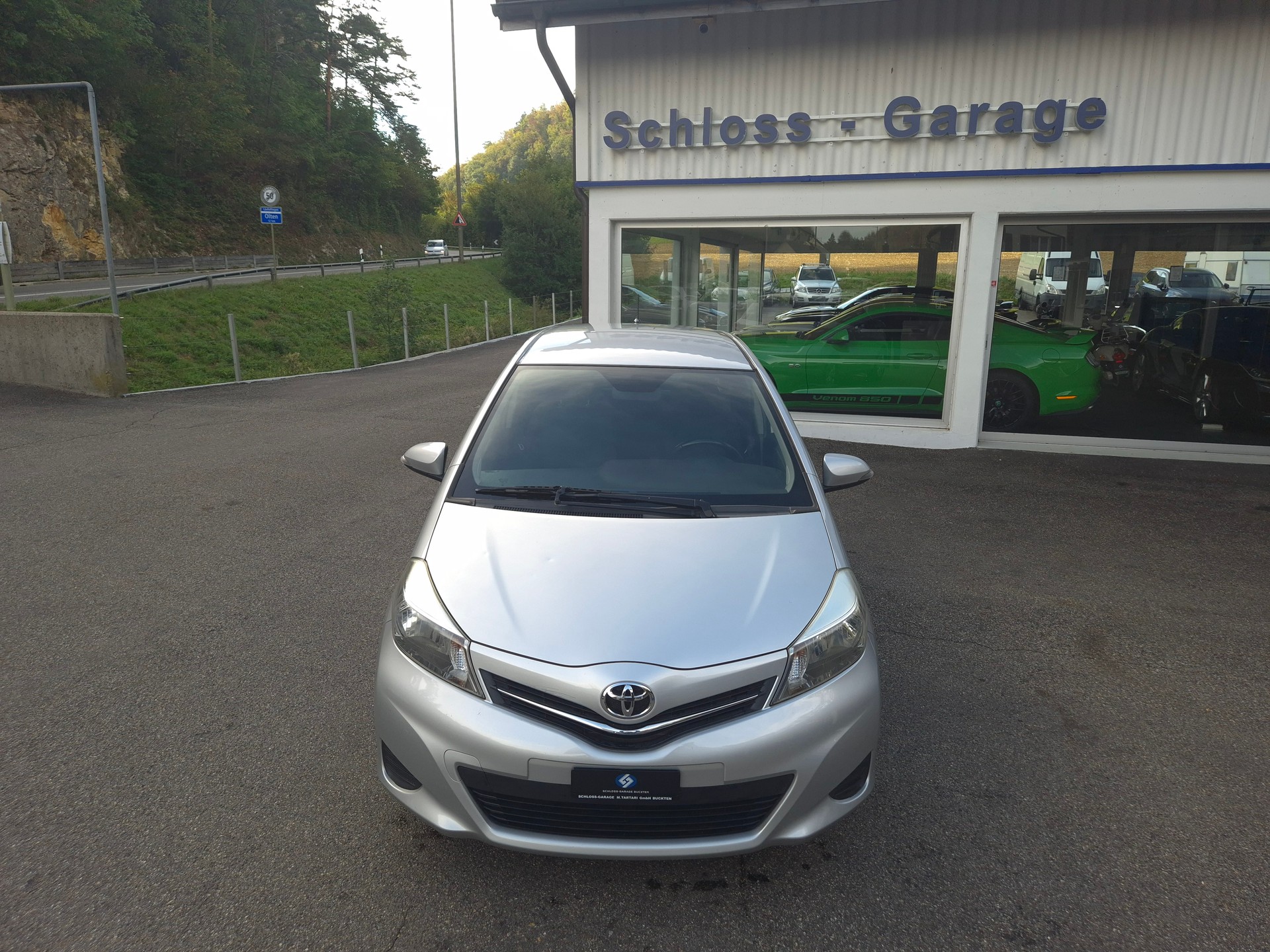 TOYOTA Yaris 1.33 Luna-showroom-element-2