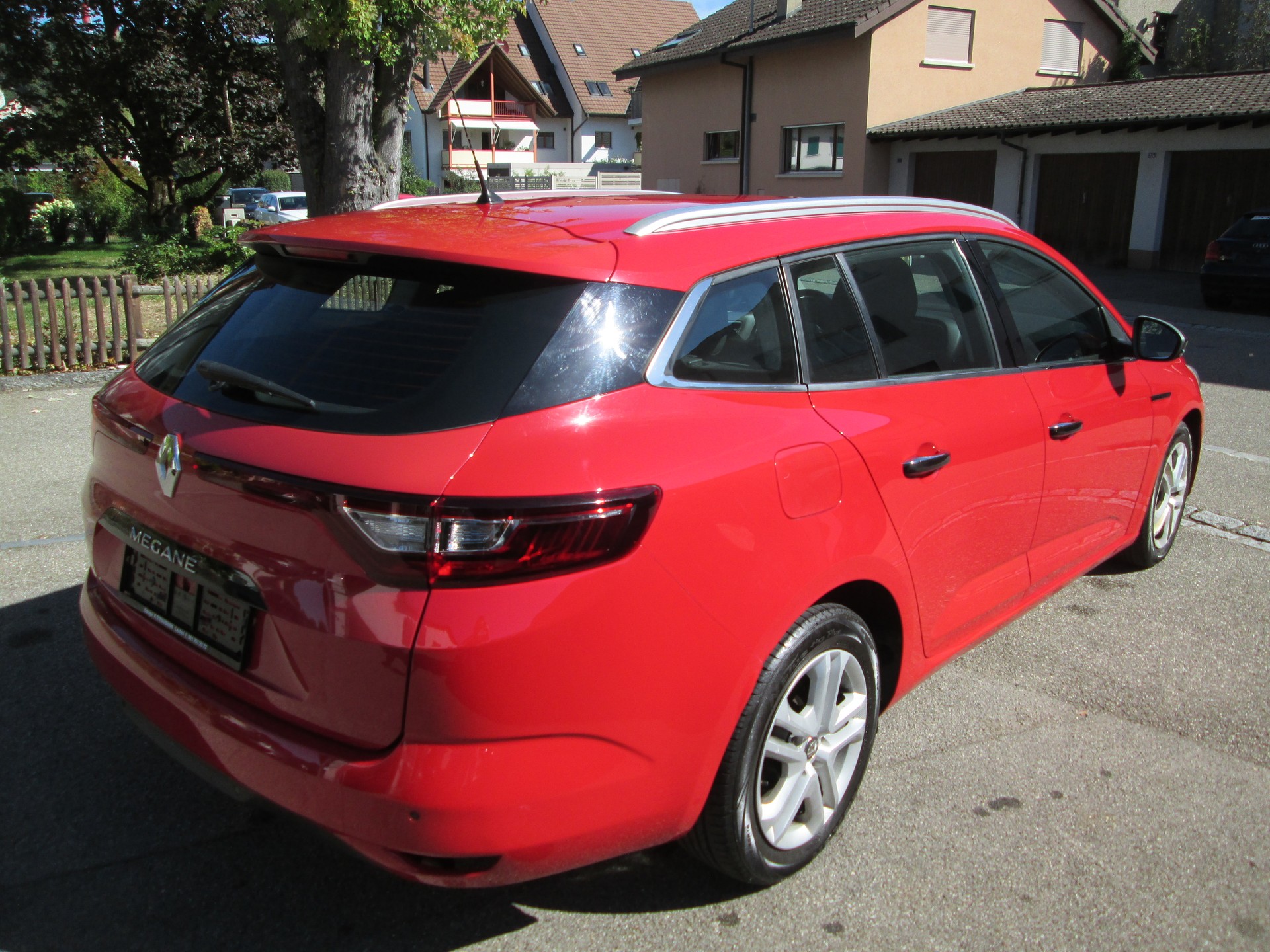 RENAULT Mégane Grandtour 1.5 dCi Business EDC-image-4