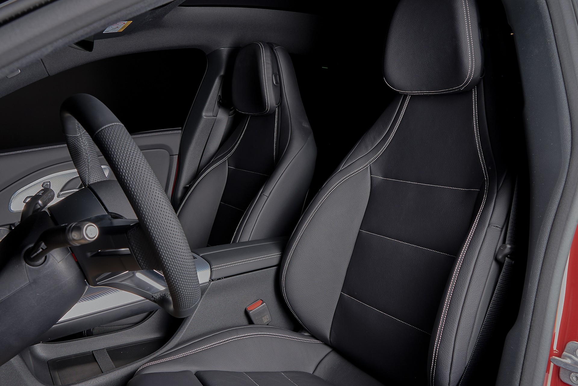 MERCEDES-BENZ CLA 220 8G-DCT 4Matic-image-12