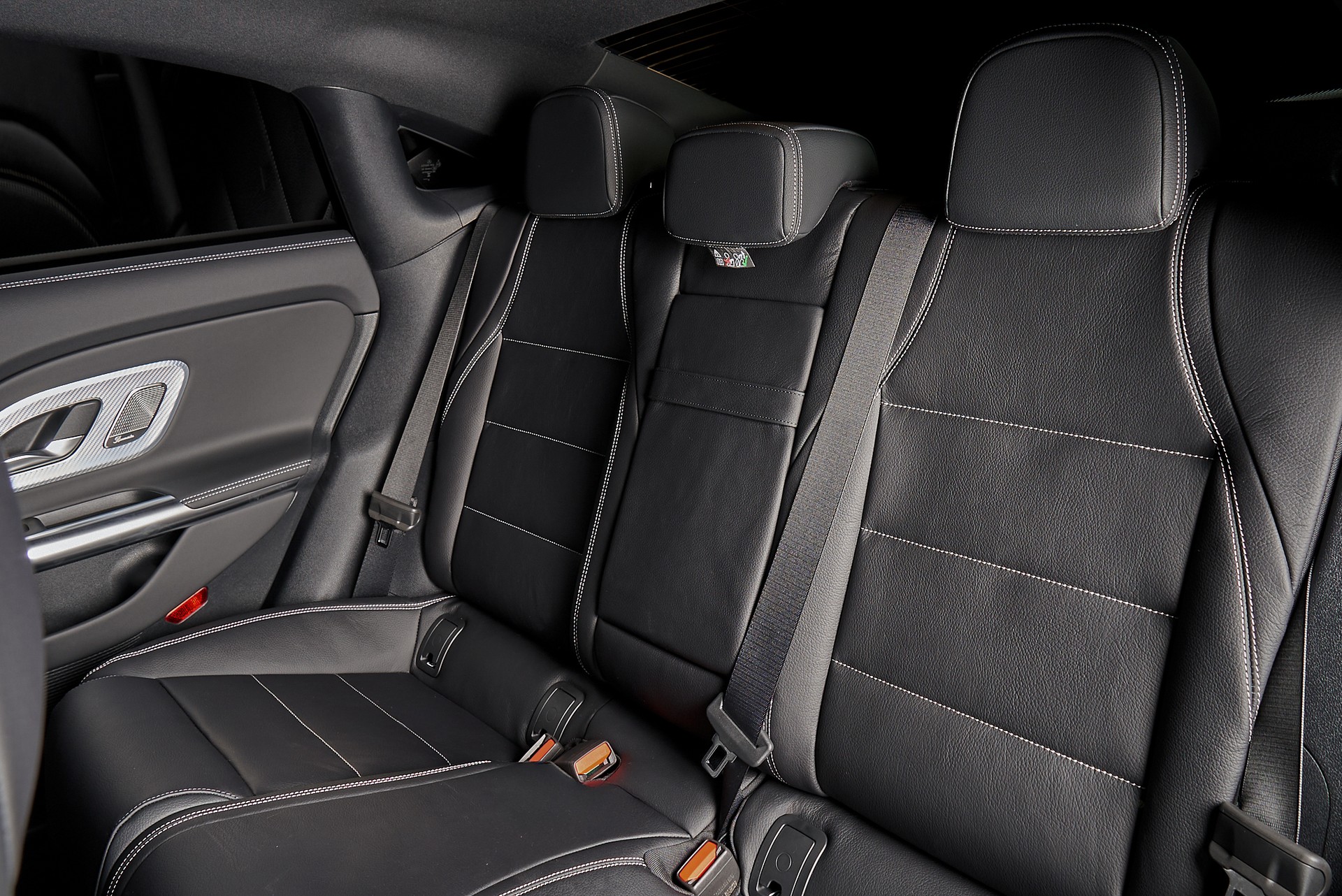 MERCEDES-BENZ CLA 220 8G-DCT 4Matic-image-13
