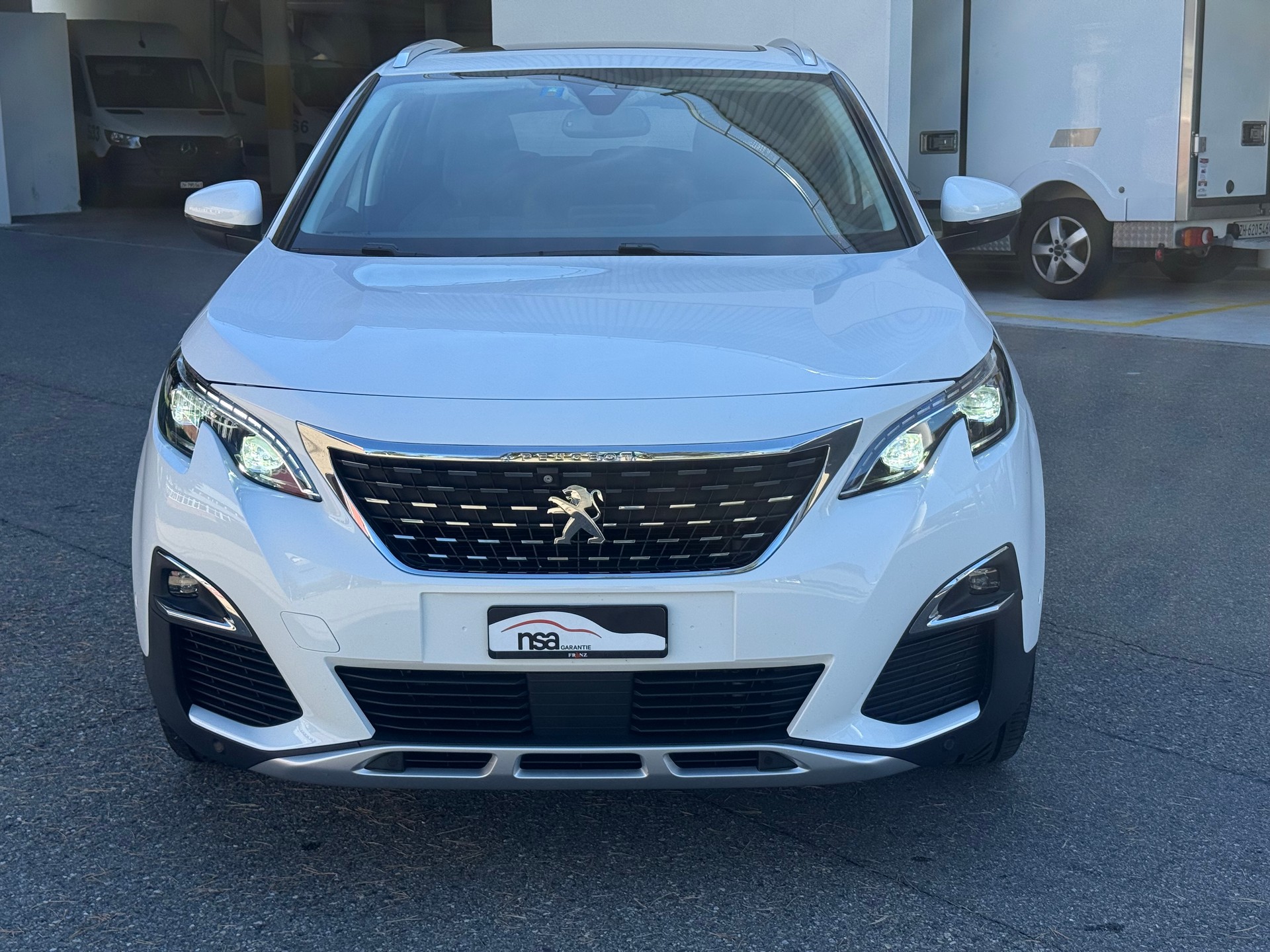 PEUGEOT 3008 1.2 PureTech Active