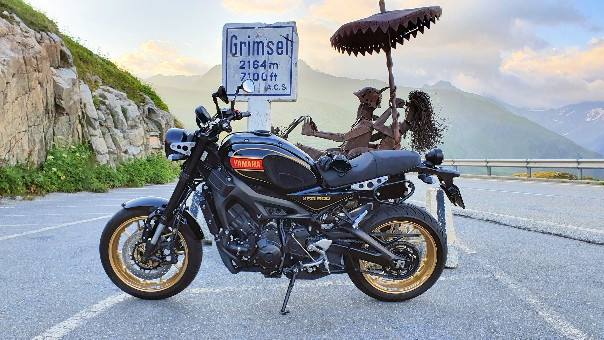 YAMAHA XSR 900 80 Black-image-1