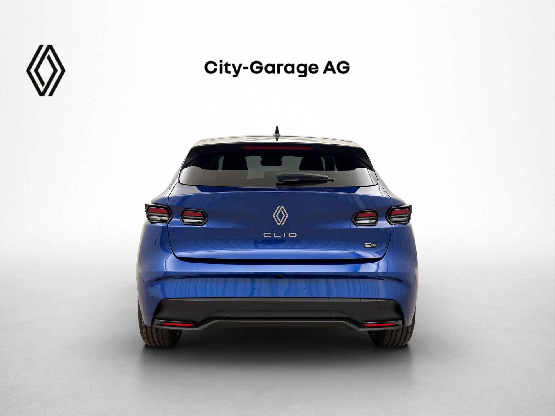 RENAULT Clio 1.8 E-Tech techno-showroom-element-3