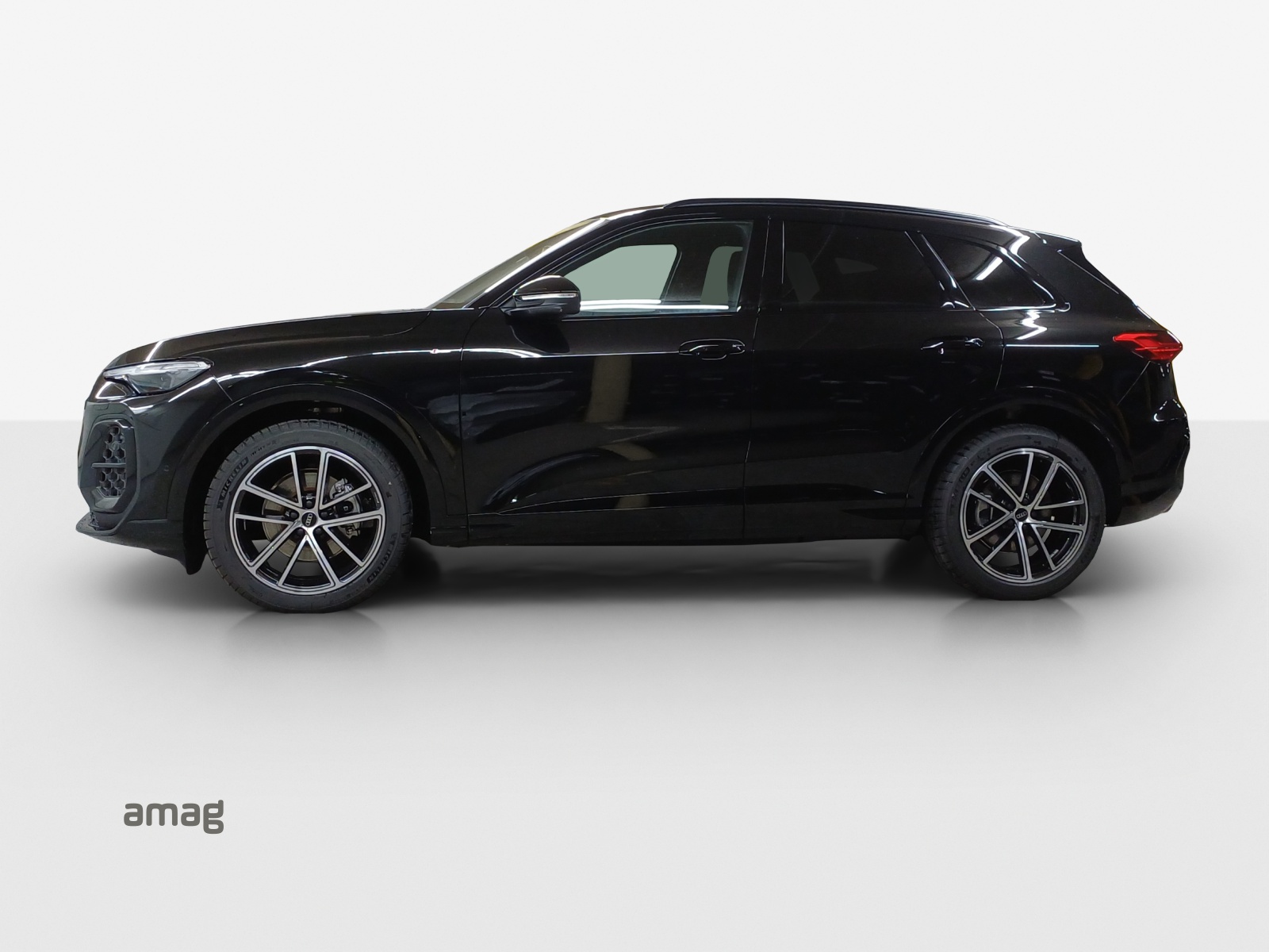 AUDI Q5 TFSI quatto 150 kW S-tronic-showroom-element-1