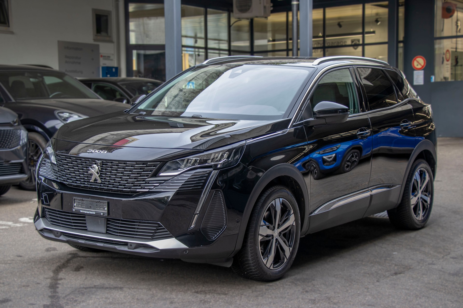 PEUGEOT 3008 1.2 PureTech Allure Pack EAT8