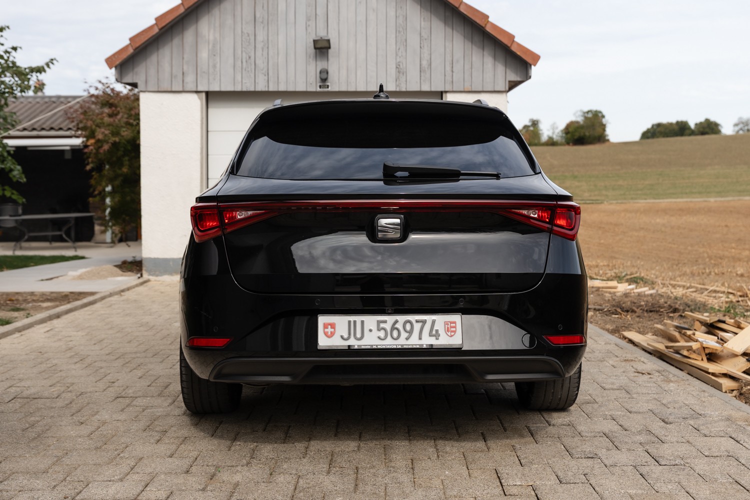 SEAT SEAT Leon ST 1.5 eTSI mHEV DSG Business Edition-image-3