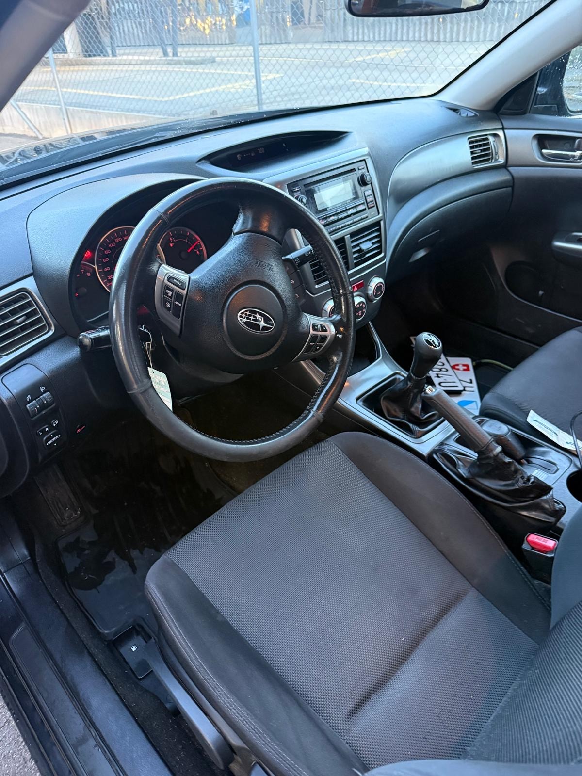 SUBARU 2.0R AWD-showroom-element-1