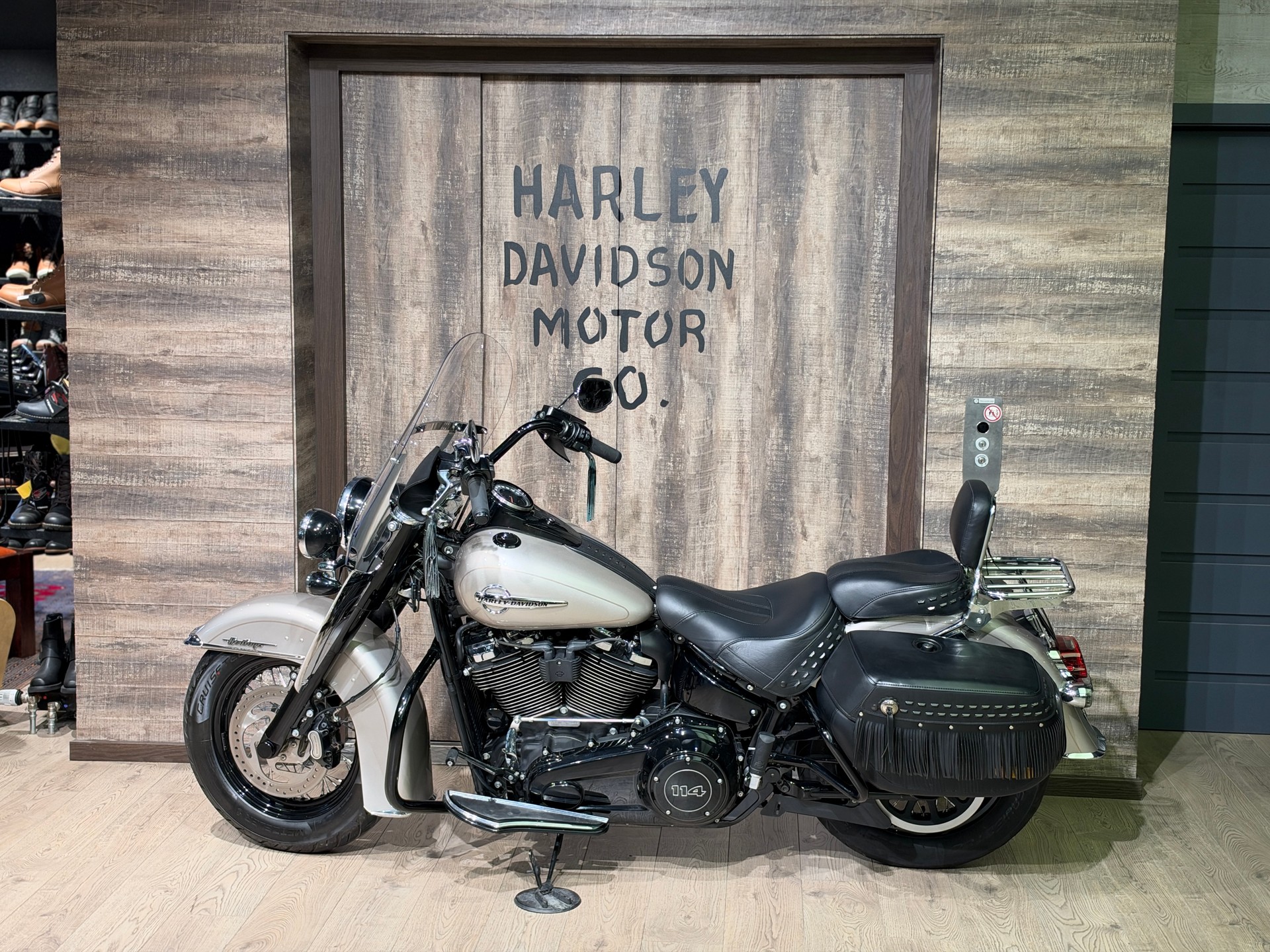 HARLEY-DAVIDSON FLHCS Heritage Classic 114 ABS-image-3