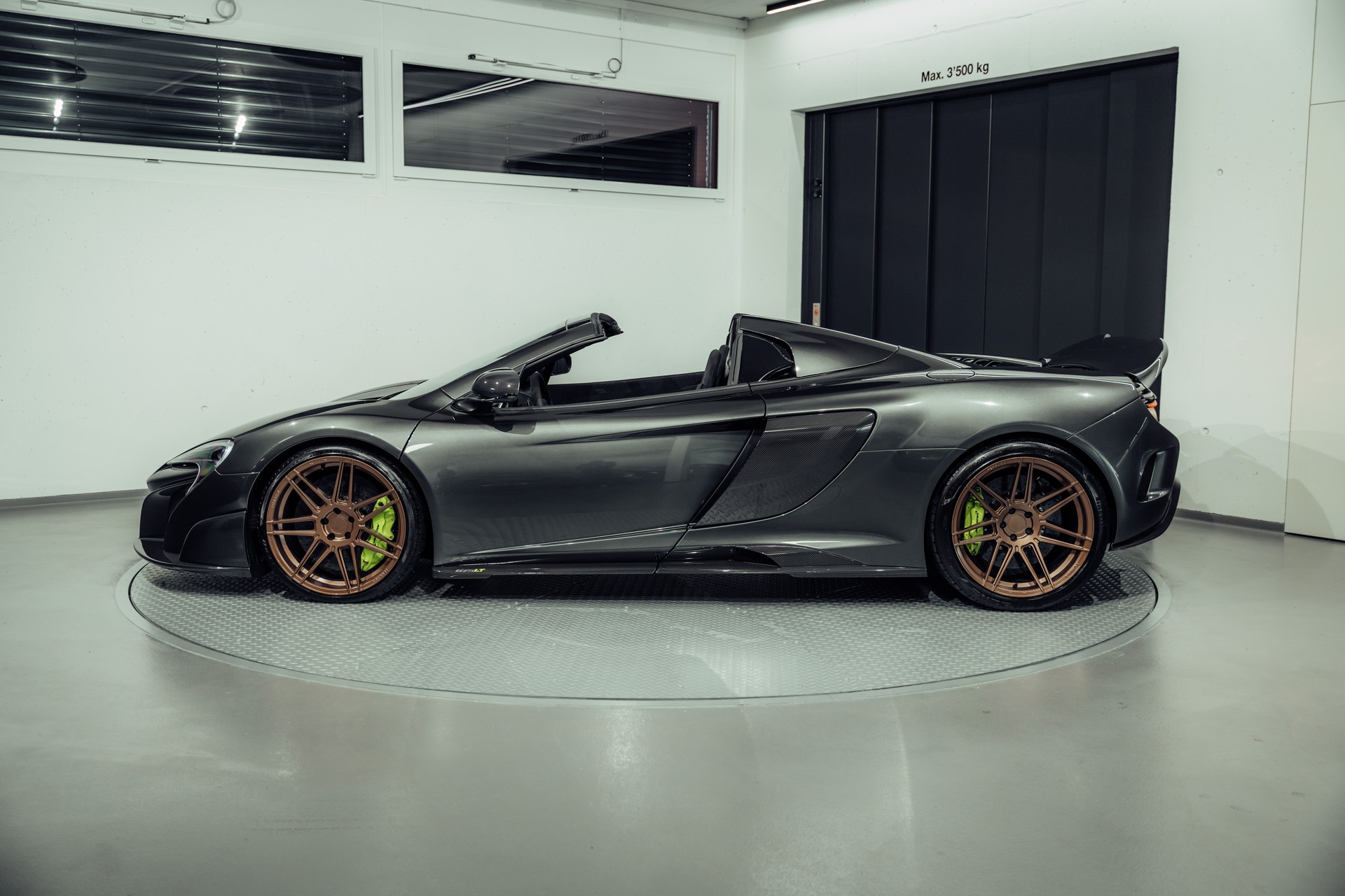 McLAREN 675LT Spider 3.8 V8 SSG-image-8