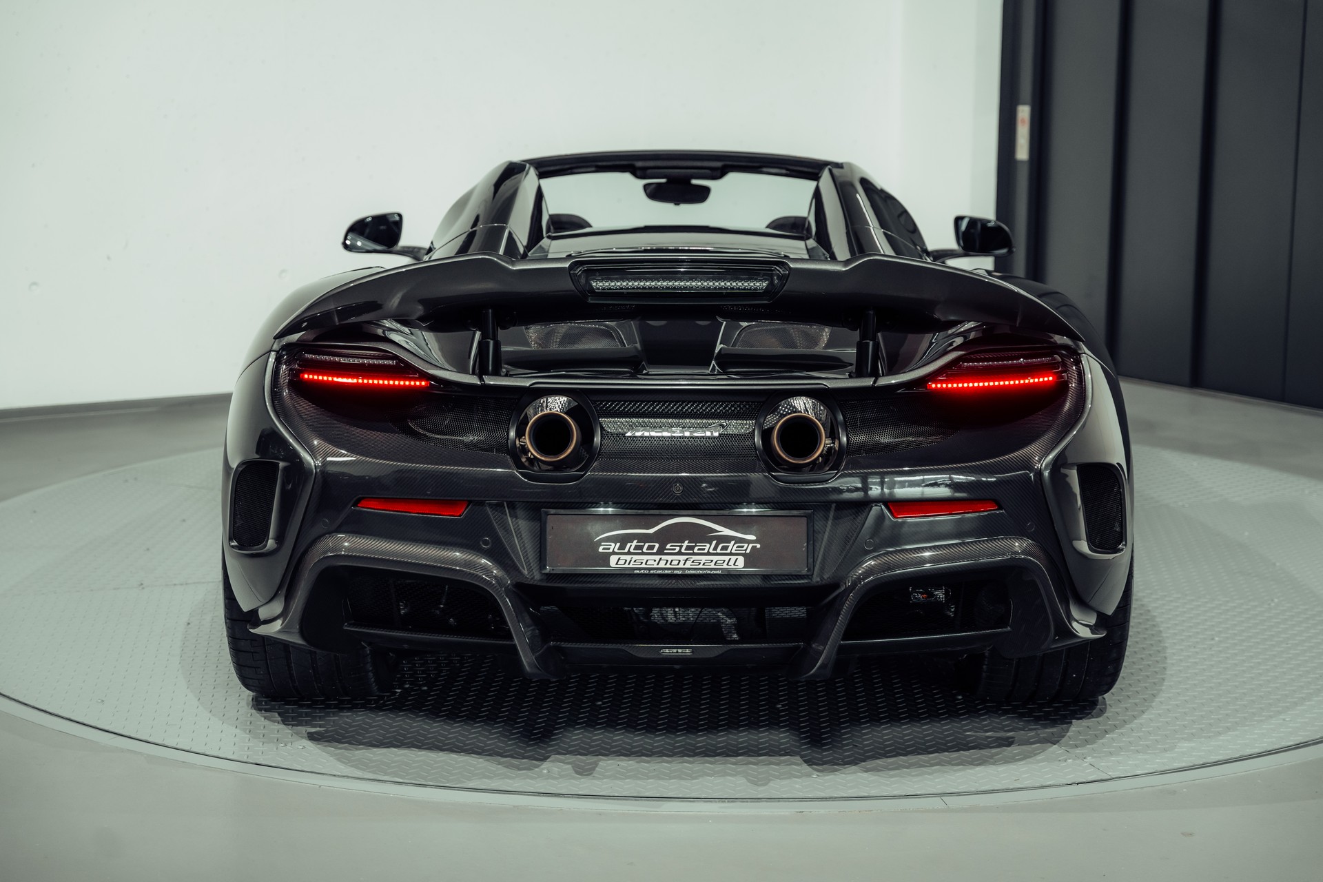 McLAREN 675LT Spider 3.8 V8 SSG-image-12