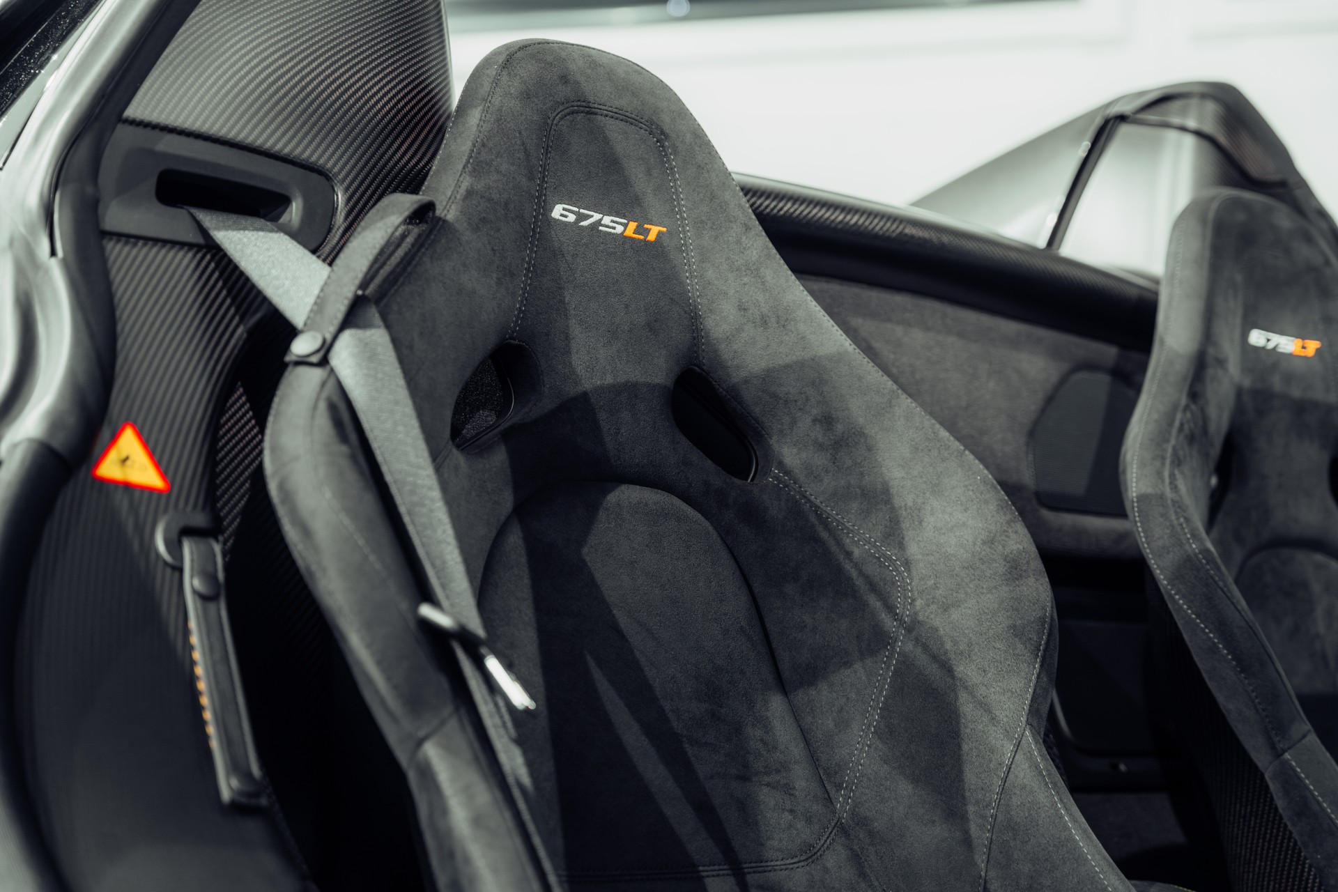 McLAREN 675LT Spider 3.8 V8 SSG-image-26