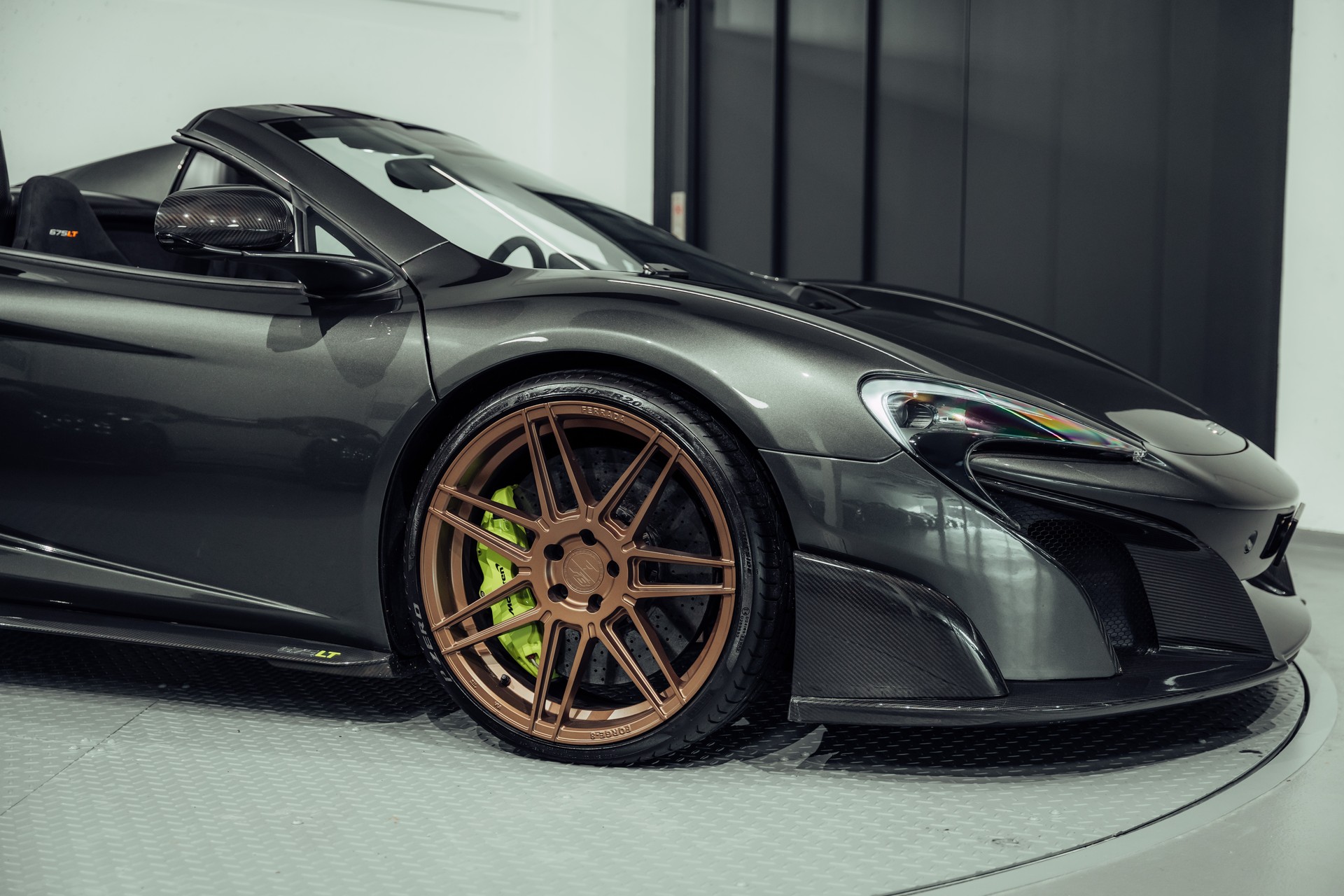 McLAREN 675LT Spider 3.8 V8 SSG-image-5