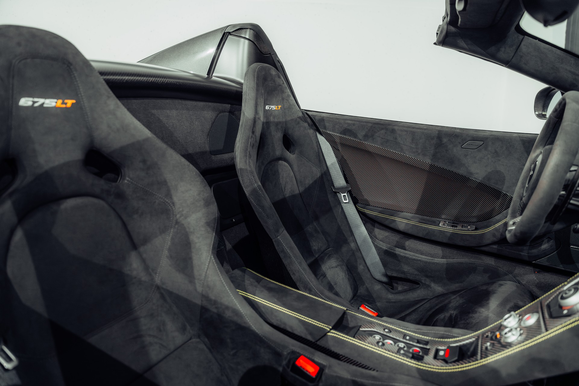 McLAREN 675LT Spider 3.8 V8 SSG-image-21