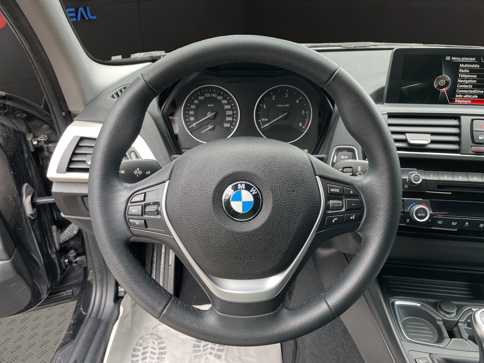 BMW 118d xDrive [Expertise du jour + Garantie 12 mois + Service & Immat. Offerts]-image-10